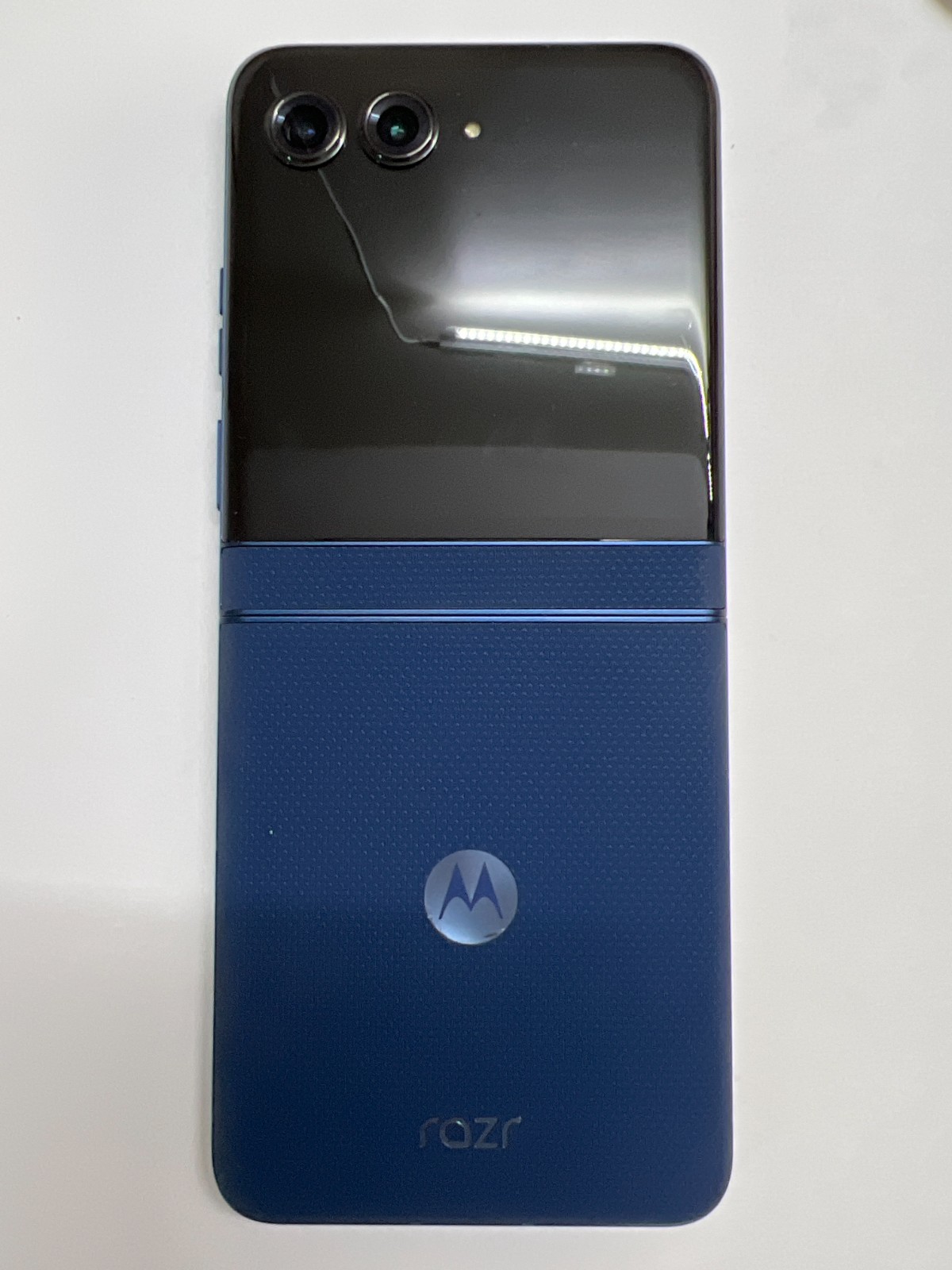 Motorola Moto Razr 2025 256GB [XT2553-1] Blue (Unlocked) READ DESCRIPTION