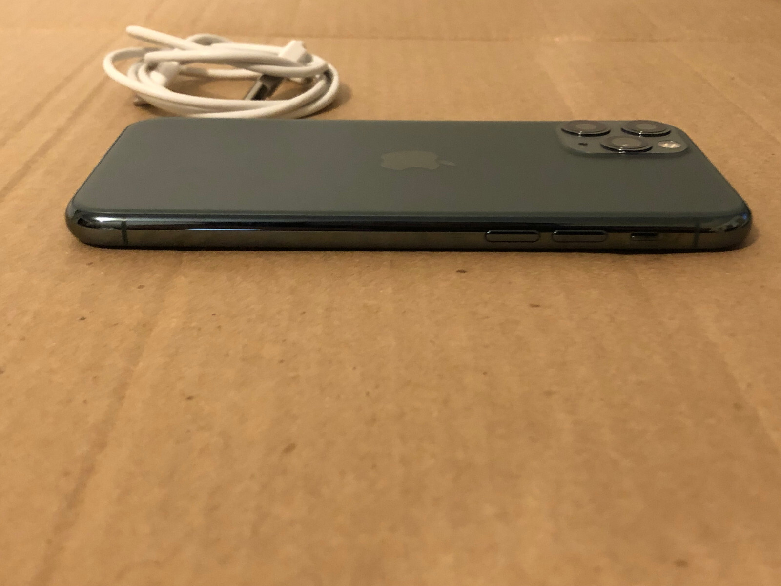 Apple iPhone 11 Pro – 64GB – Midnight Green Unlocked A2160 (CDMA + GSM) READ