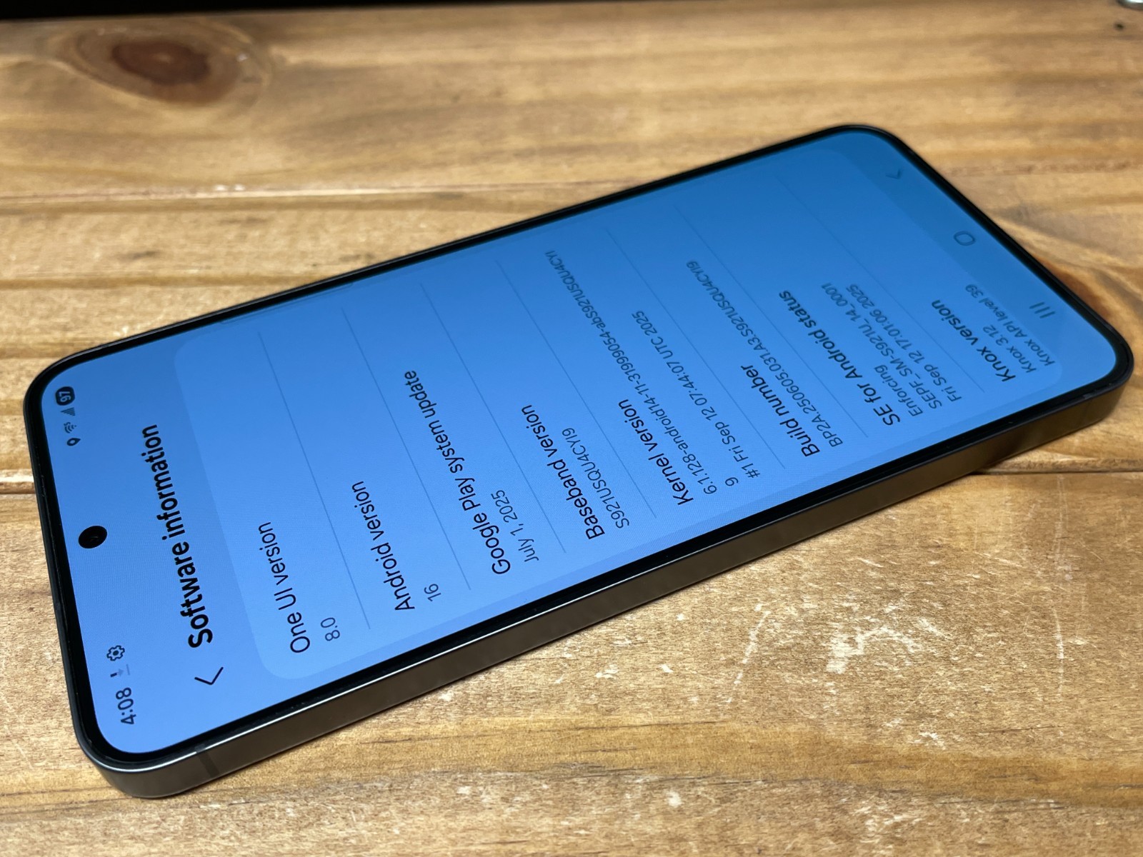 Samsung Galaxy S24 – SM-S921U – 128 GB – Gray (Factory Unlocked) 99% Bat.