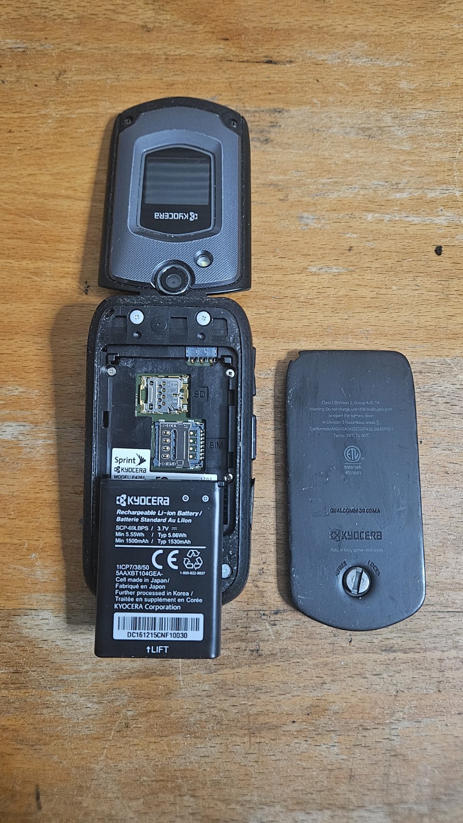Kyocera Duraxtp E4281 – 16GB – Black (Sprint)