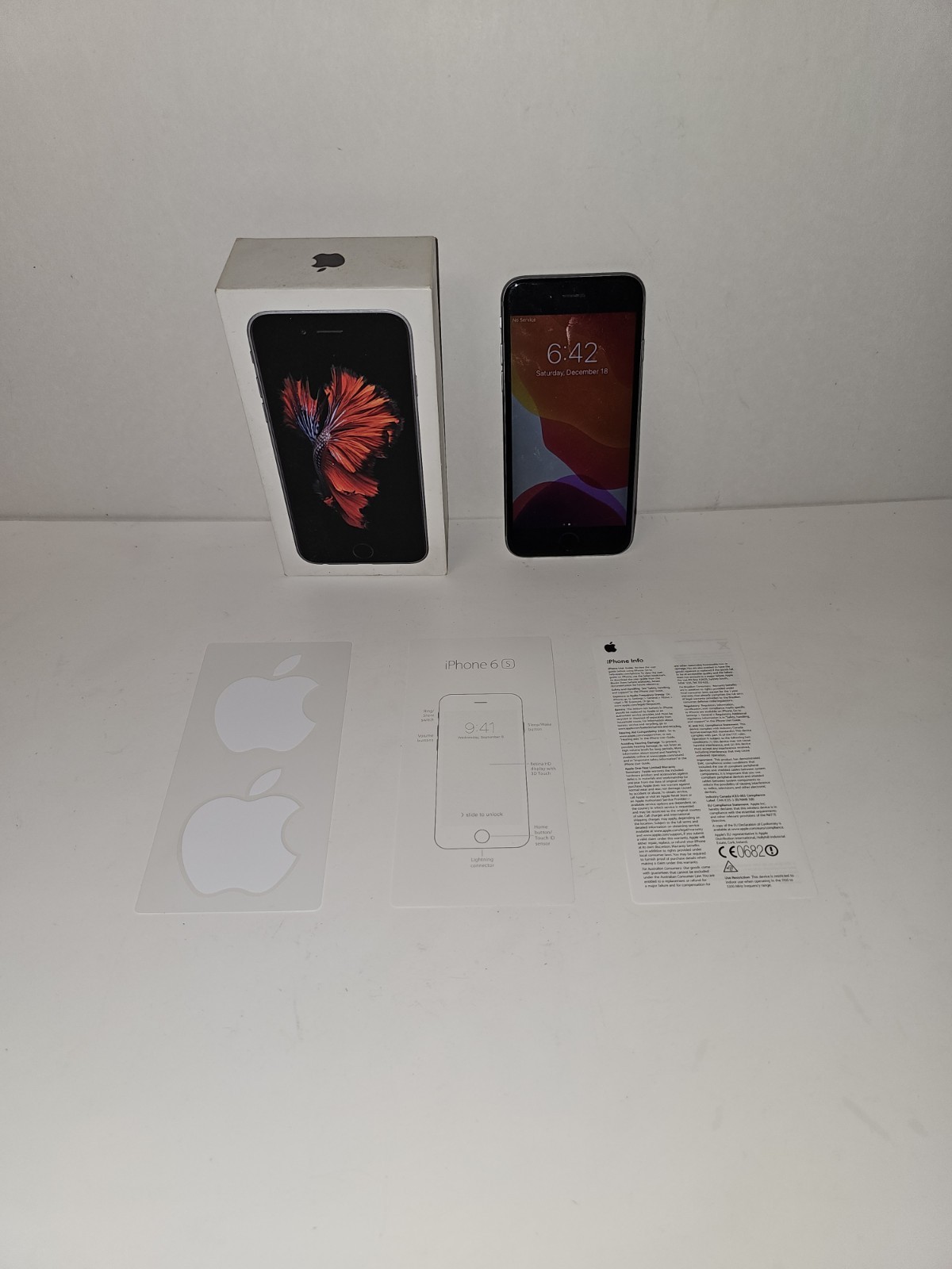 Apple iPhone 6s – 16 GB – Space Gray (Unlocked, Screen Doesn’t Respond To Touch)