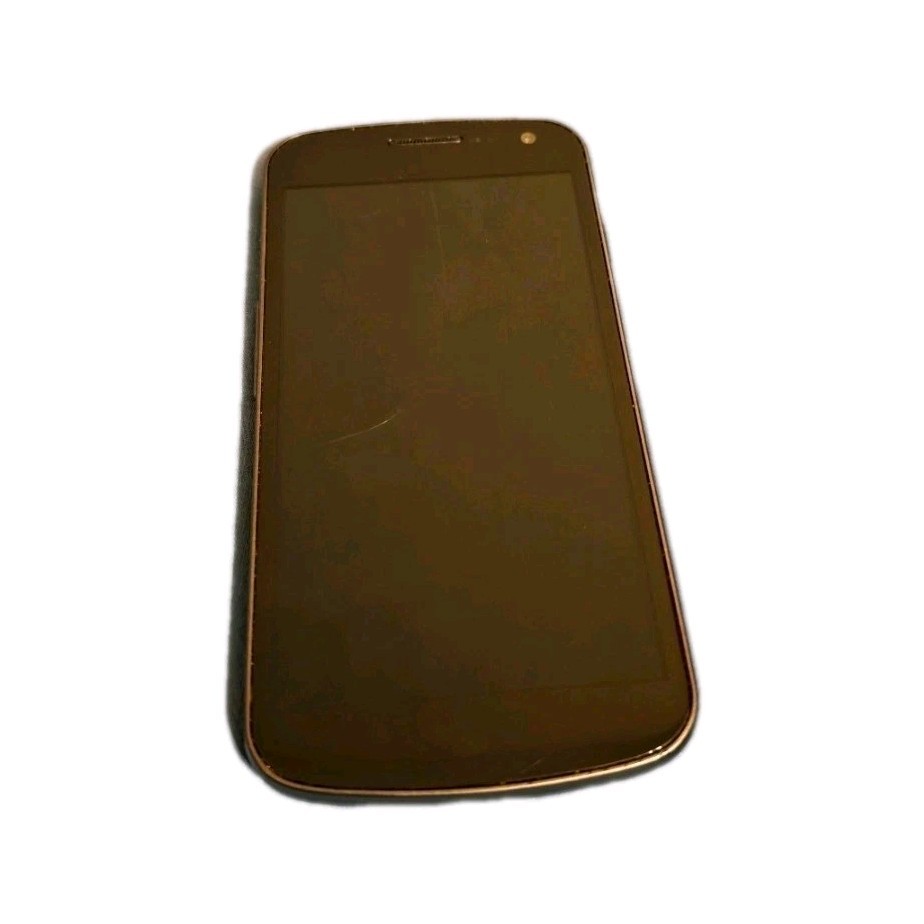 Samsung Galaxy Nexus, FAIR (has level 5-6 scraches, CRACKED)