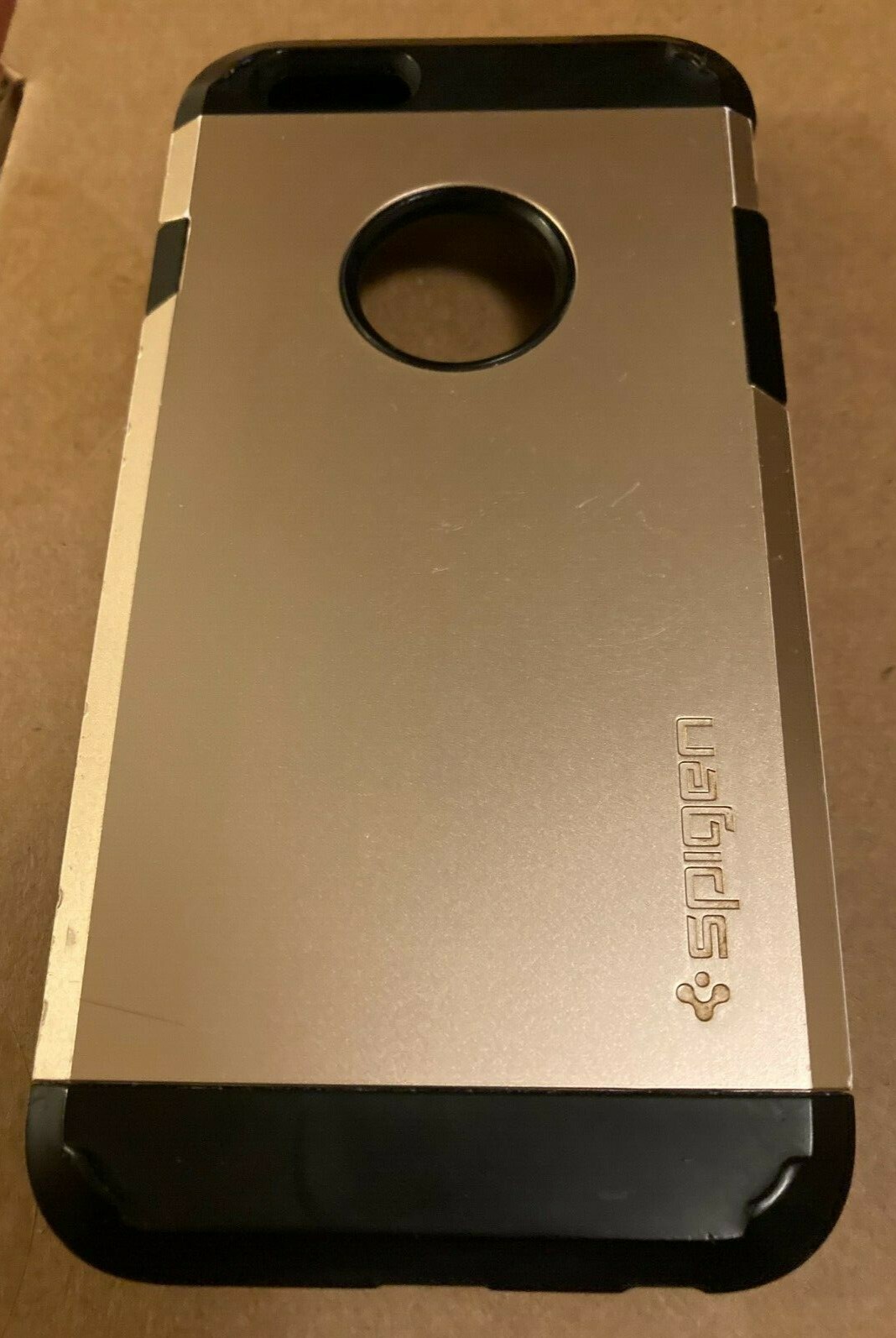 Apple iPhone 6s – 64GB – Gold (Unlocked) A1688 (CDMA + GSM)
