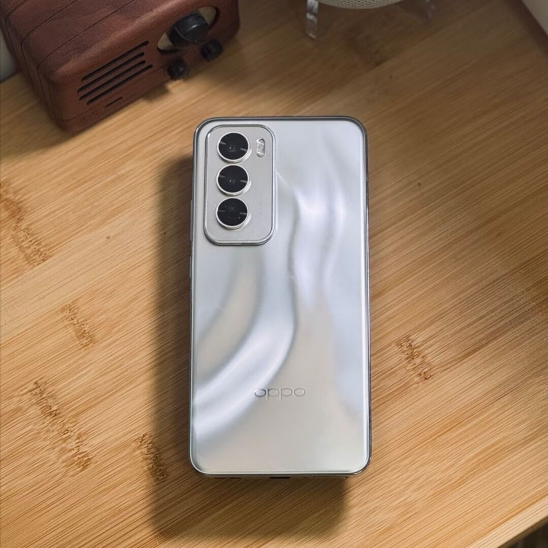 Oppo Reno12 5G 6.7″ 50MP Android 14 Google Mediatek Dimensity 7300 Energy