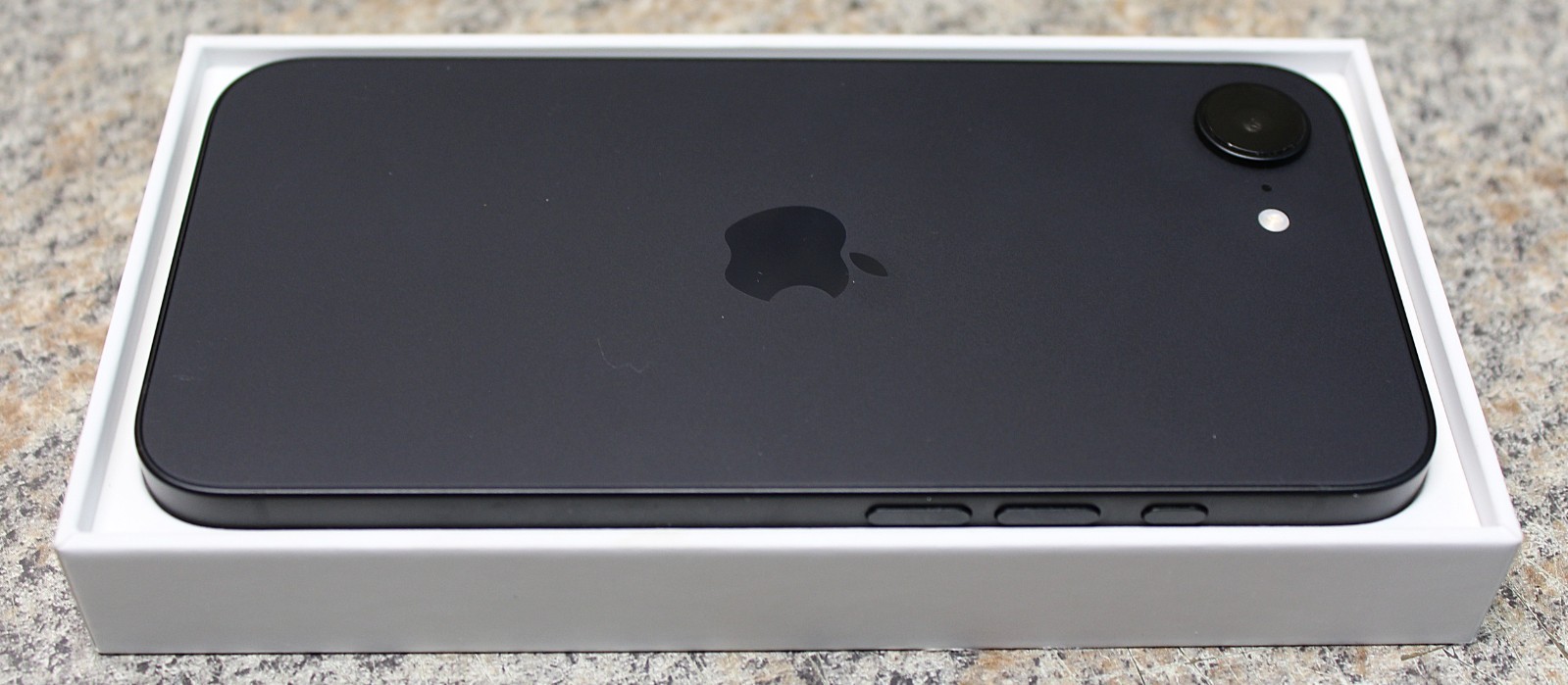 Apple iPhone 16e Black 128GB (A3212)- AS IS, PARTS ONLY