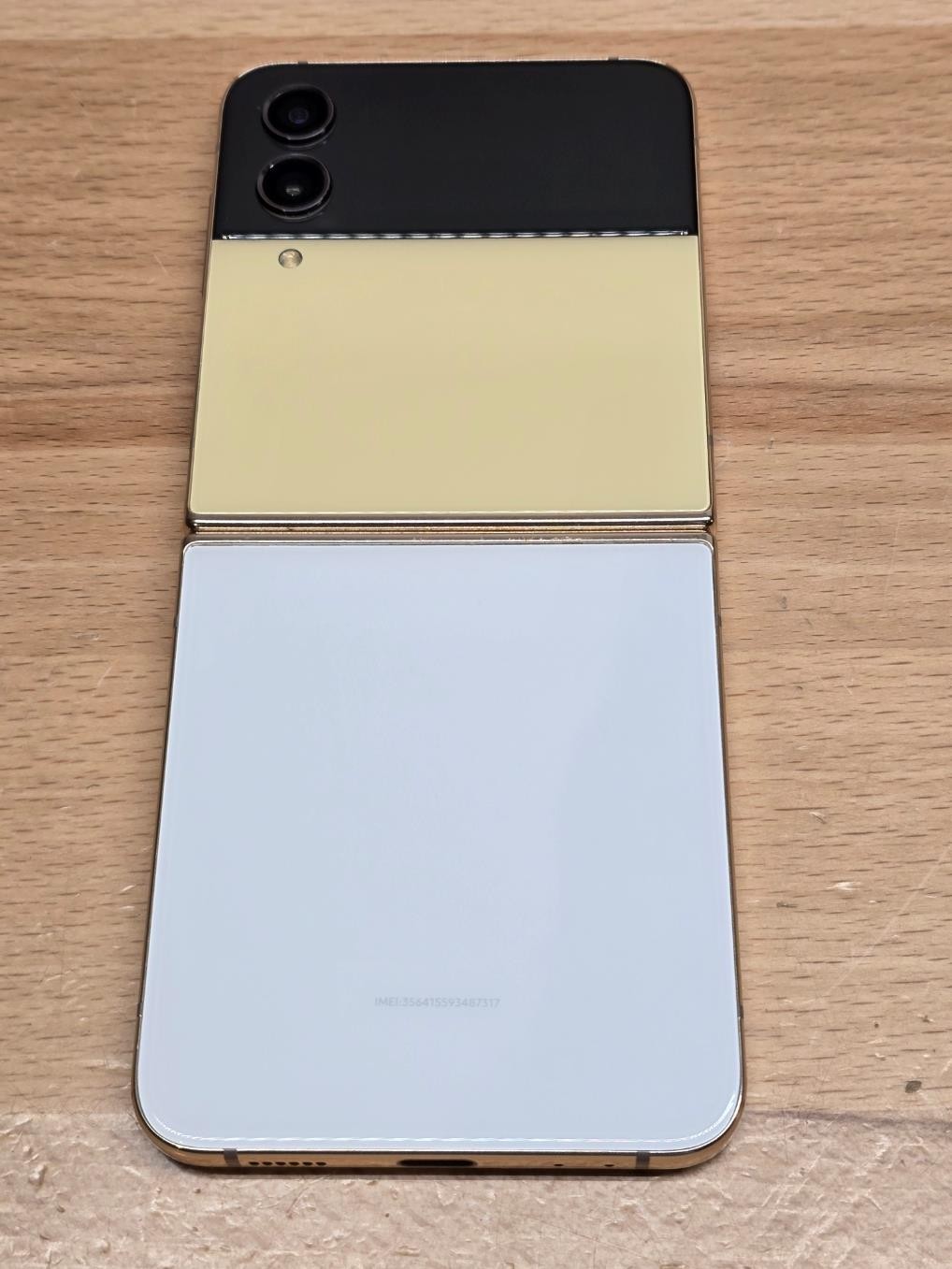 SAMSUNG Galaxy Z FLIP4 5G SM-F721U 256GB Foldable Unlocked Bespoke Edition