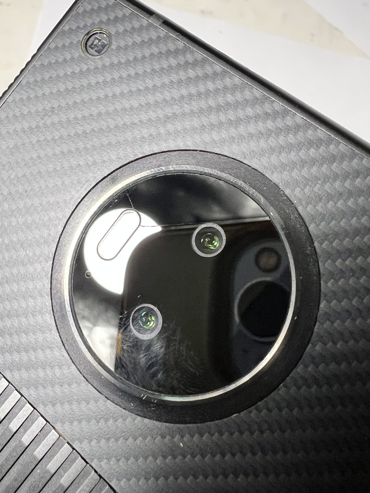 RED HYDROGEN One (H1A1000) 128GB – Black (Verizon) – Clean IMEI – Read Condition