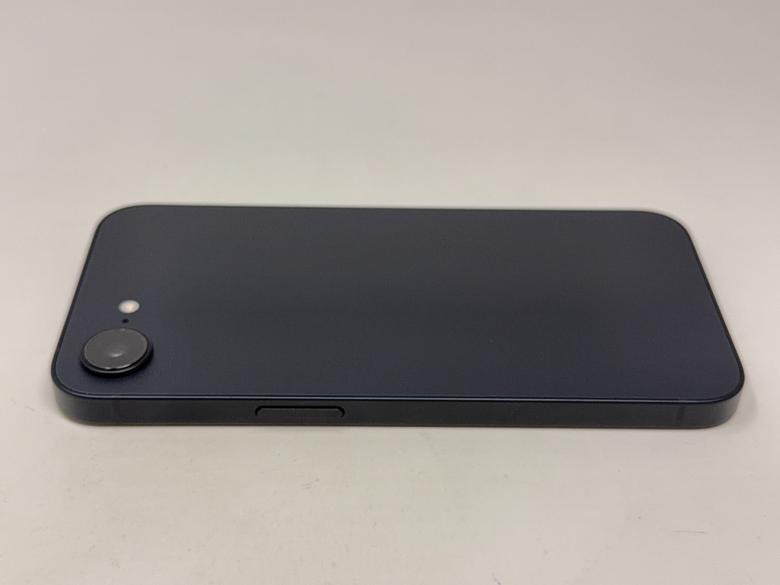 Apple iPhone 17e (A3575) – 256GB Unlocked Black – 100% Battery – Open Box