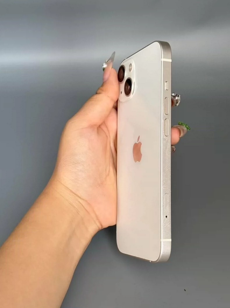 Apple iPhone 13- 128GB/256GB-Unlocked Excellent Condition – Random Color