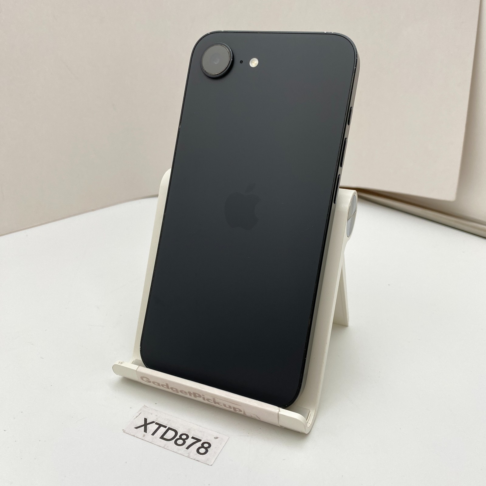 Apple iPhone 16e – 128GB – Black (T-Mobile ONLY) – Fair Condition