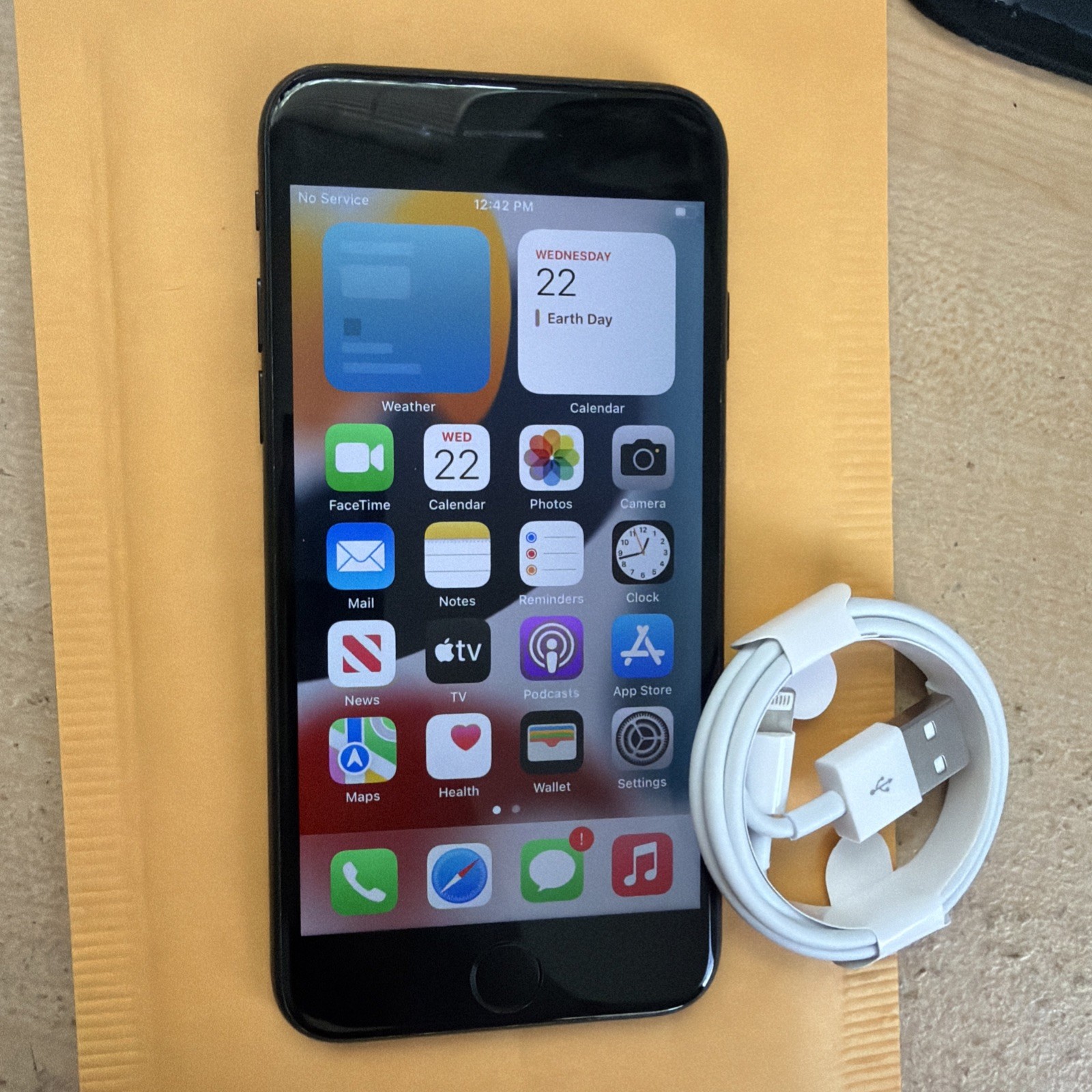 Apple iPhone 7 – 32 GB – Black (Factory Unlocked) (Single SIM) Smartphone