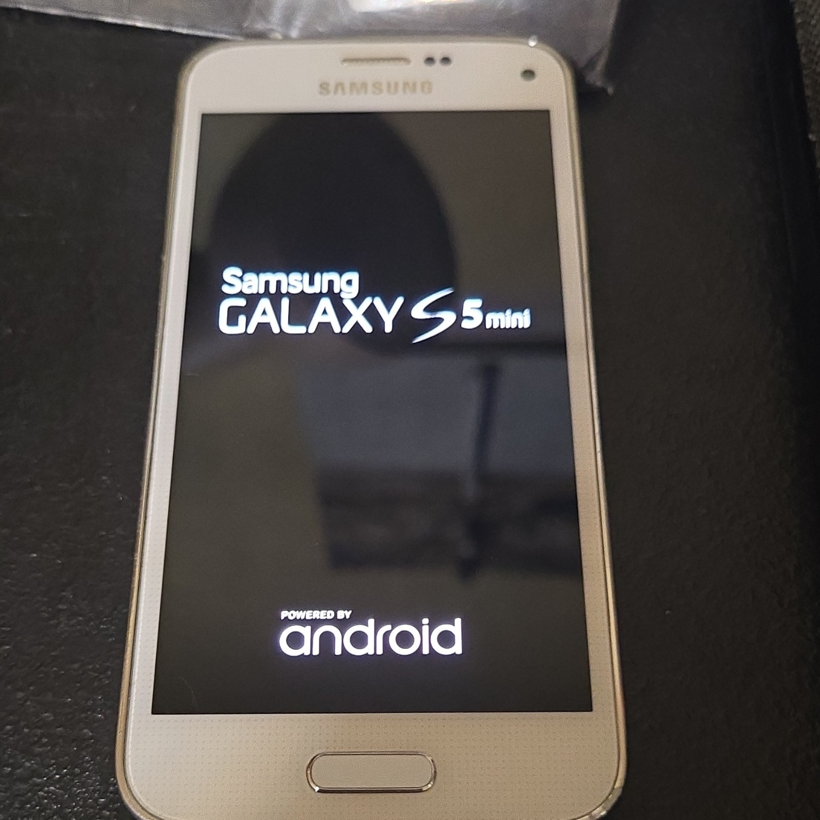 Samsung Galaxy S5 Mini – White – 16GB – US Cellular – Works Great