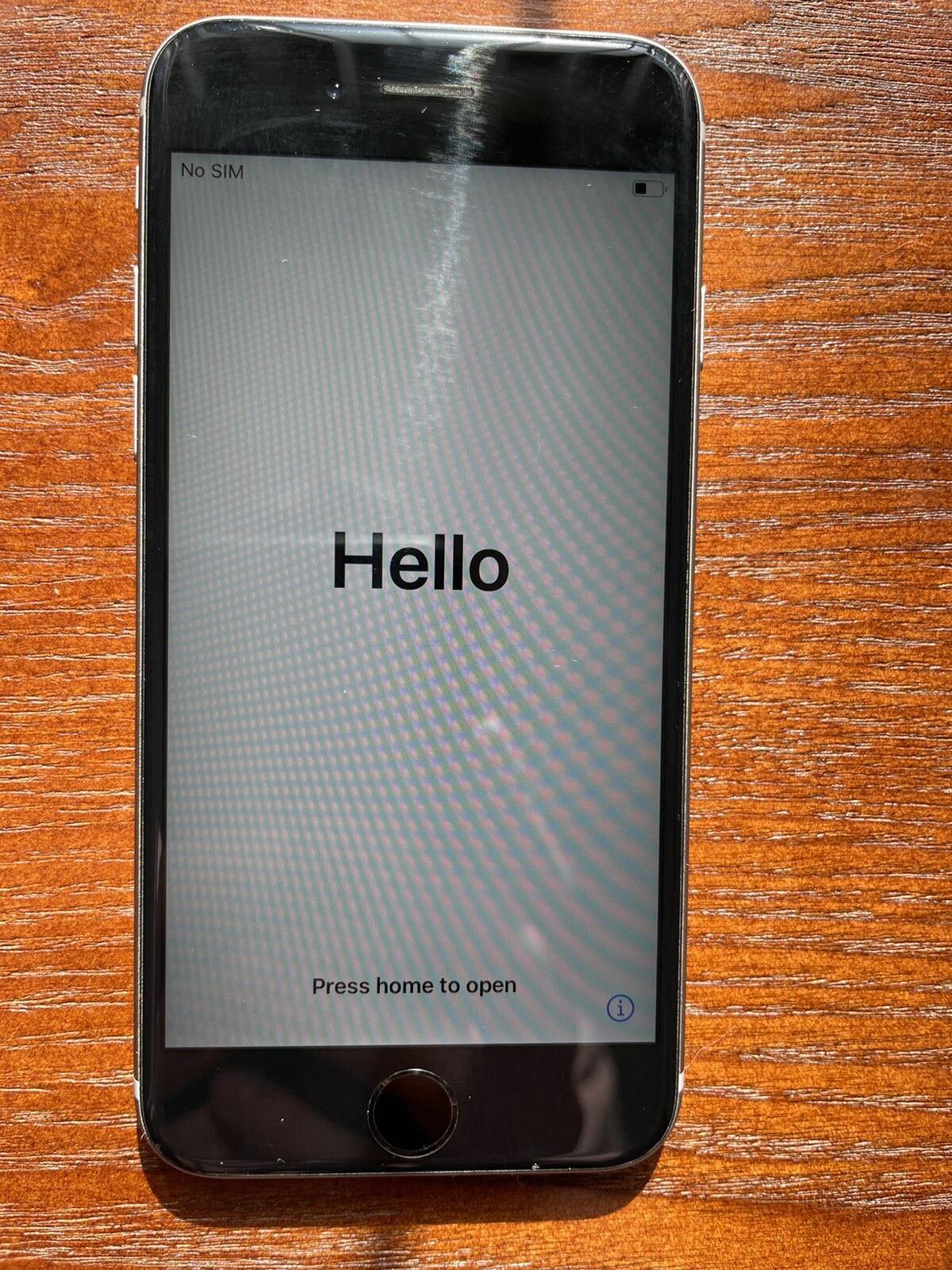 Apple iPhone 6s – 16GB – Silver (Verizon) A1688 (CDMA + GSM)