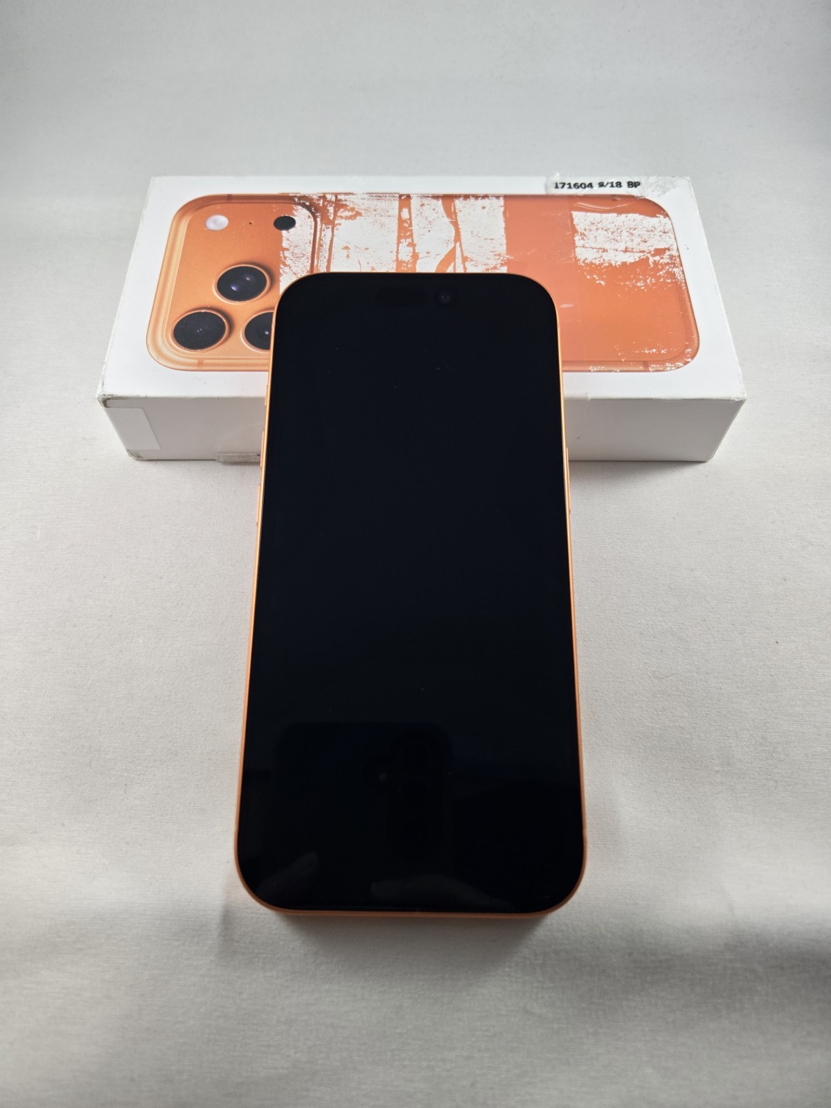 Apple iPhone 17 Pro 256GB Cosmic Orange Boost Mobile network only