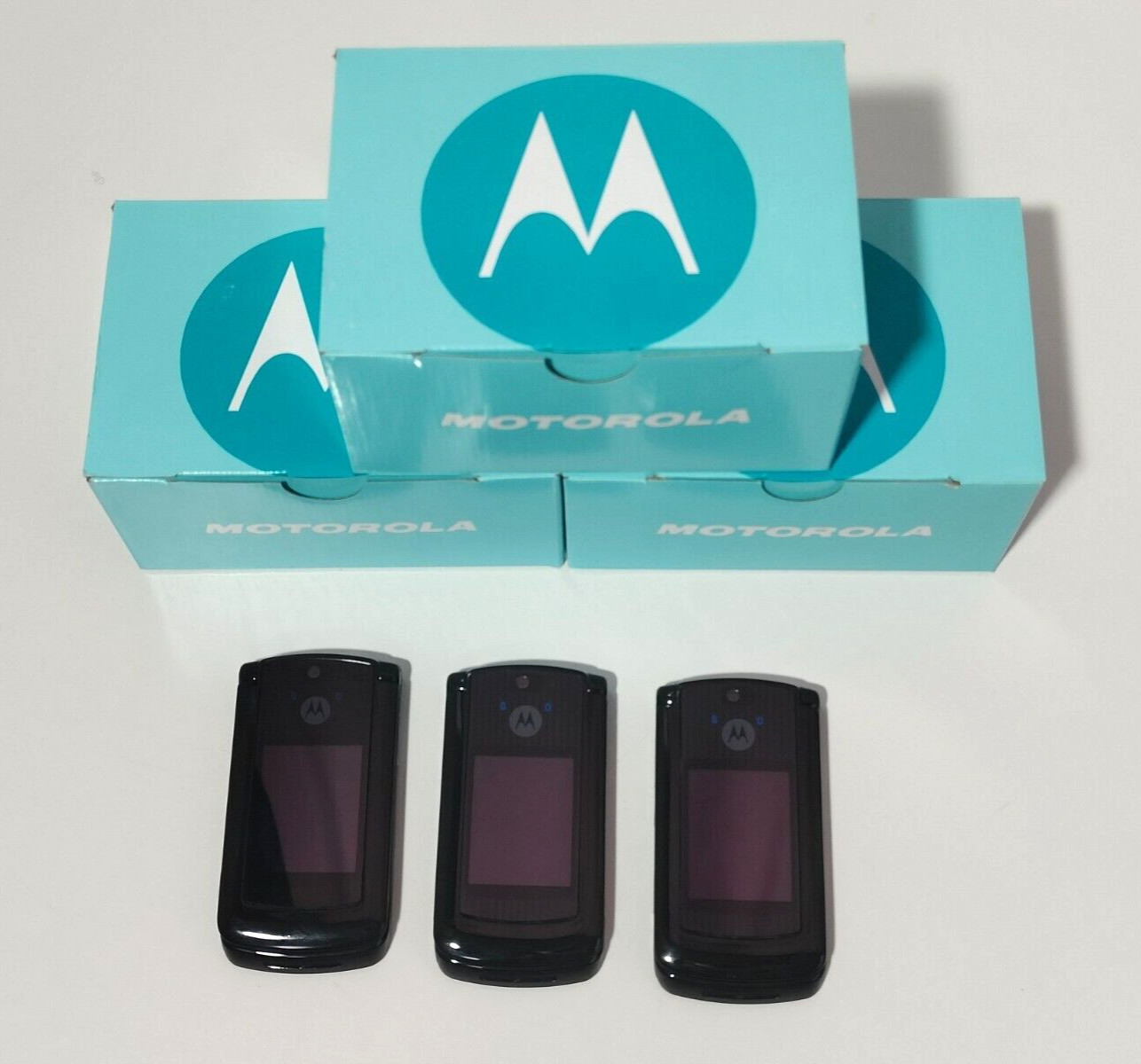 Motorola RAZR2 V8 Original Unlocked 2.2 inches 2MP 512MB/ 2GB GSM
