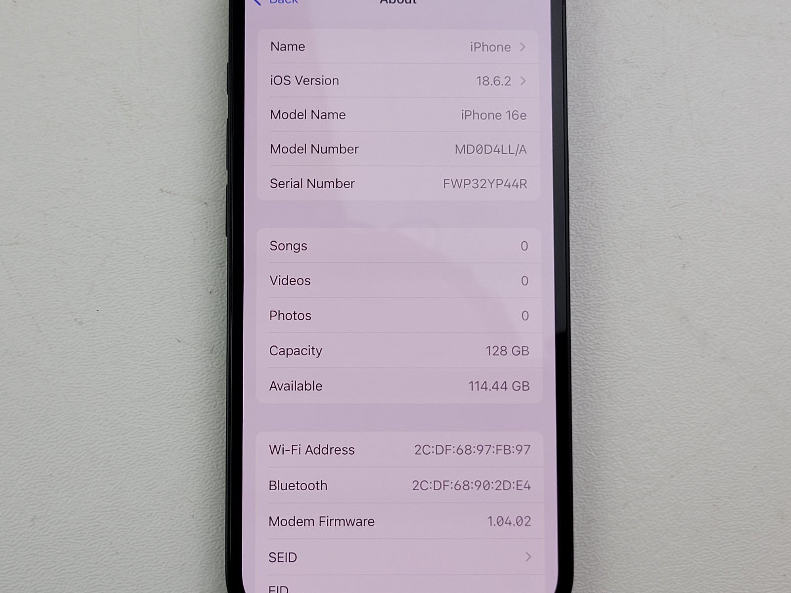 Apple iPhone 16e (A3212) 128GB (Tracfone) – 100% Battery – Clean IMEI – H5608