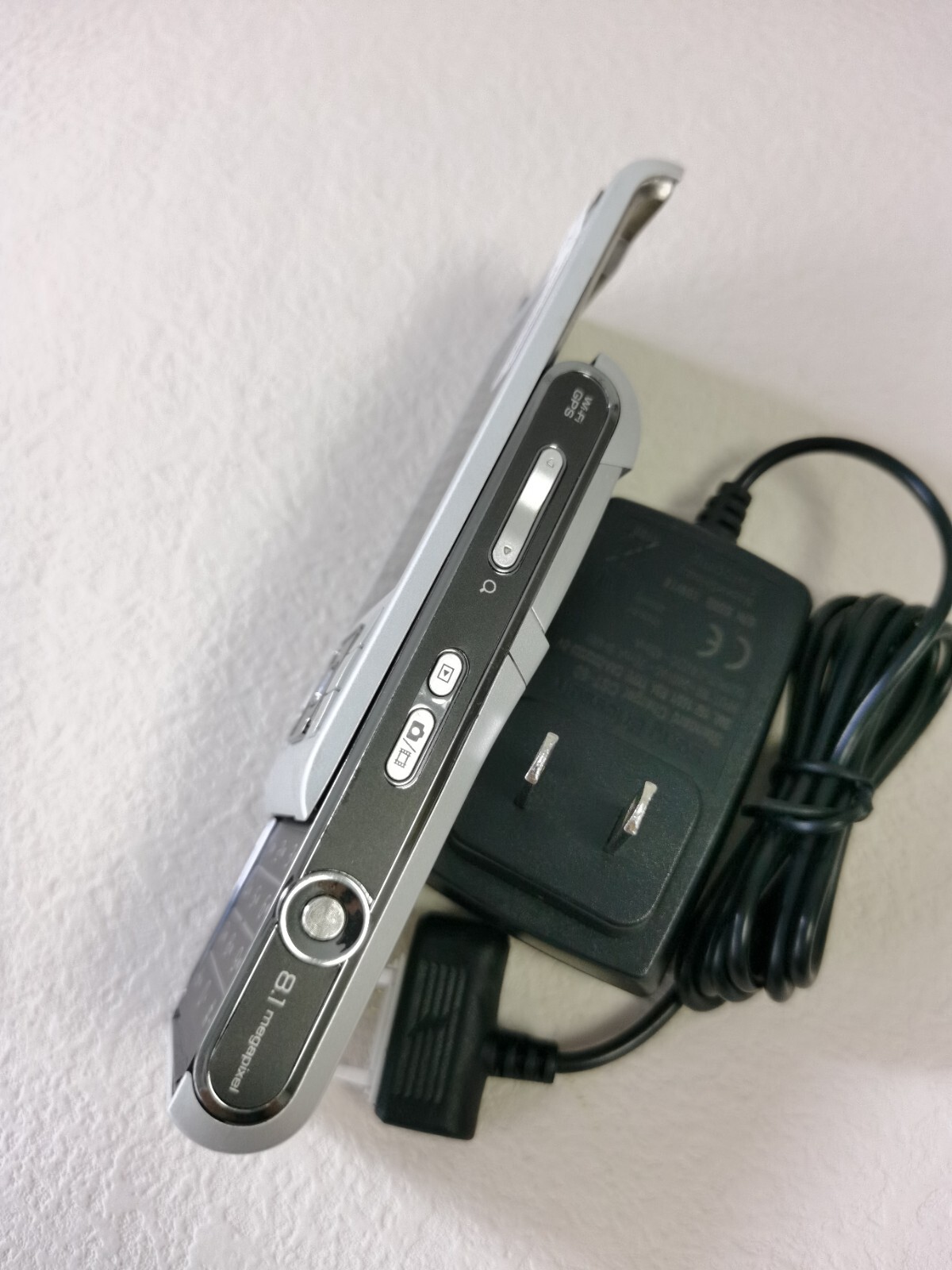 Sony Ericsson C905 160MB 2G 3G GSM / HSPA unlocked mobile phone