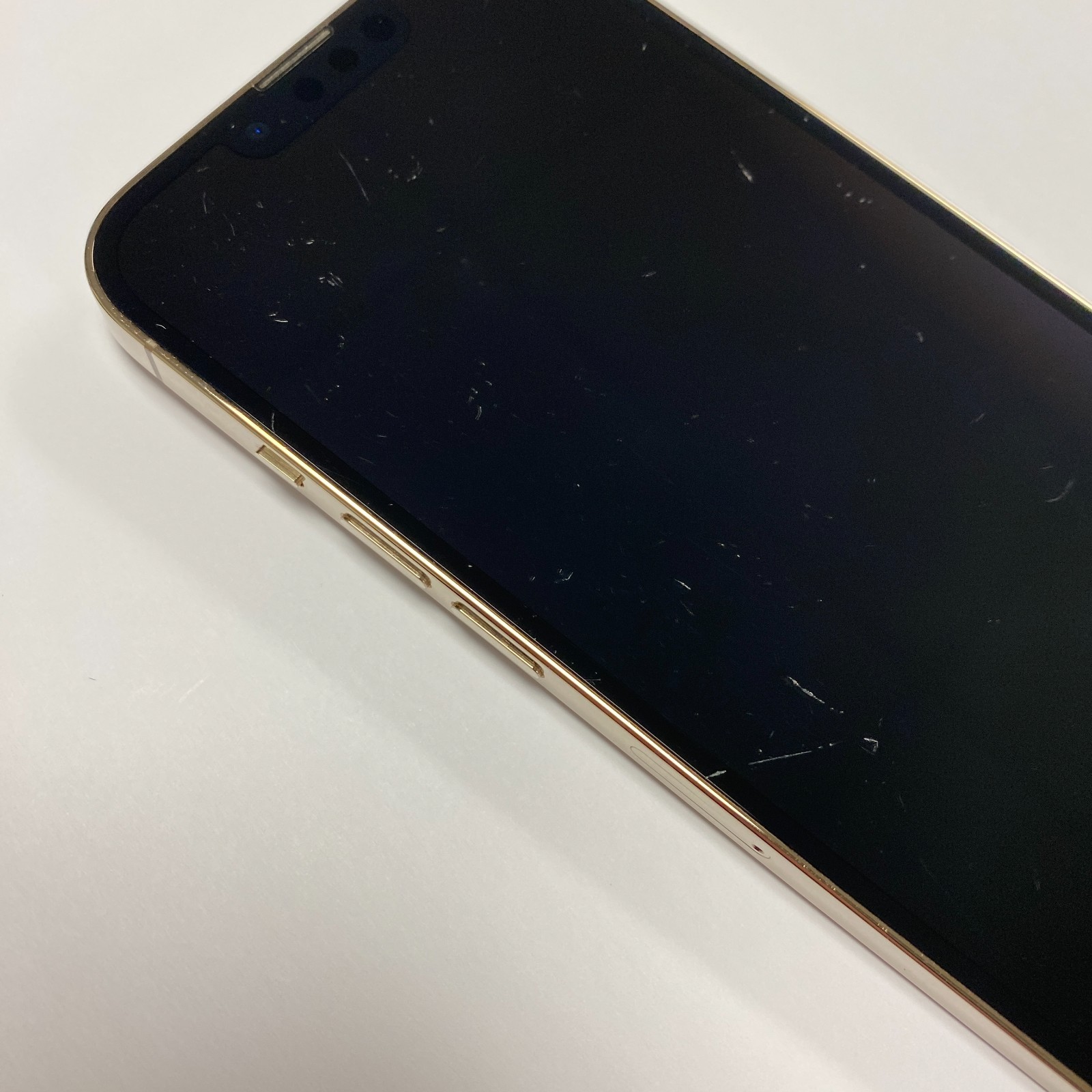 Apple iPhone 13 Pro – 512GB – Gold (Unlocked) – Fair Condition