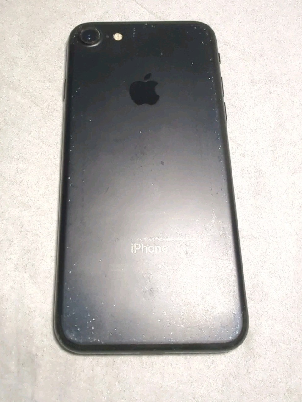 Apple iPhone 7 – 32Gb – Black (Unlocked) USED A1660
