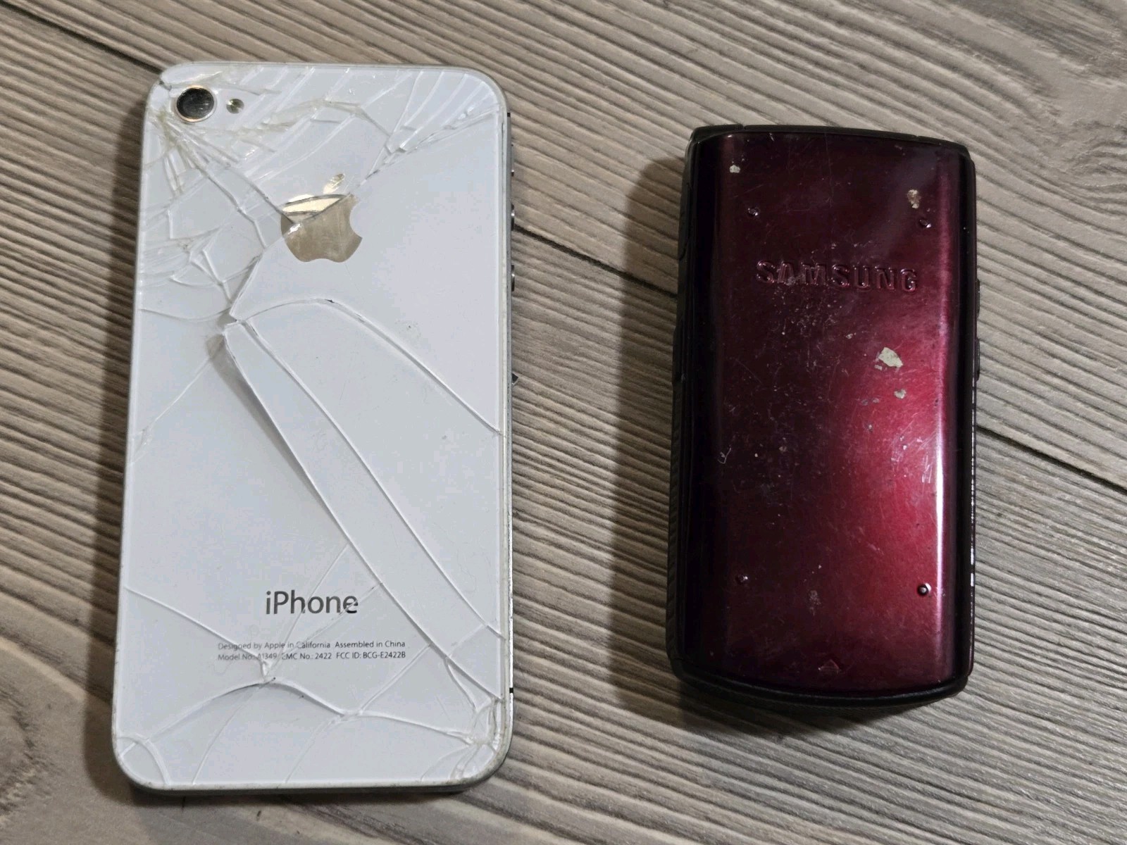 Apple iPhone & Random Flip Phone Lot – Broken / Damaged Parts Only Lot