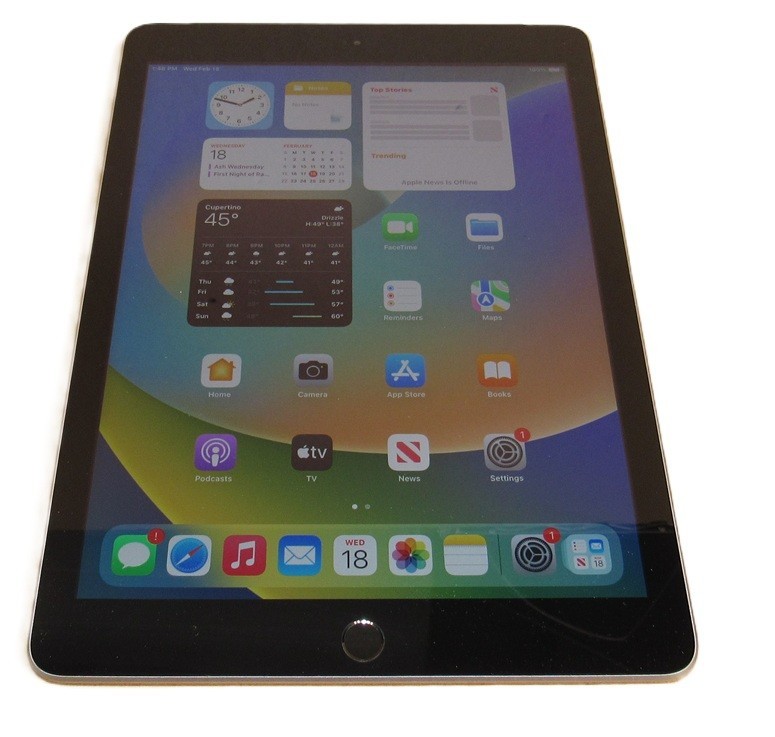 Apple iPad 5th Gen 128GB ( Wi-Fi + 4G ), A1823 MP2D2LL/A