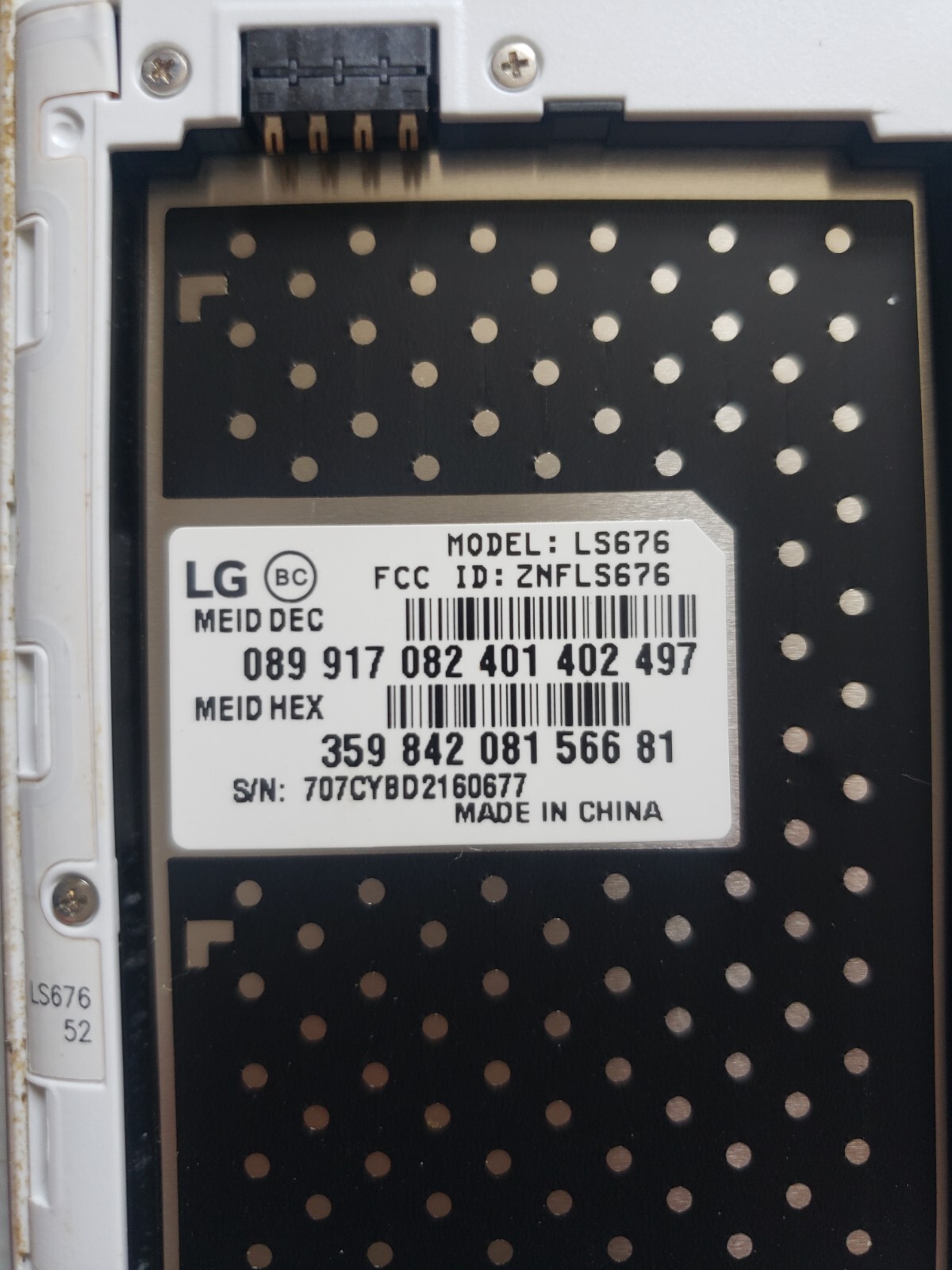 LG Tribute HD Boost Mobile Smartphone 16GB White (LS676)