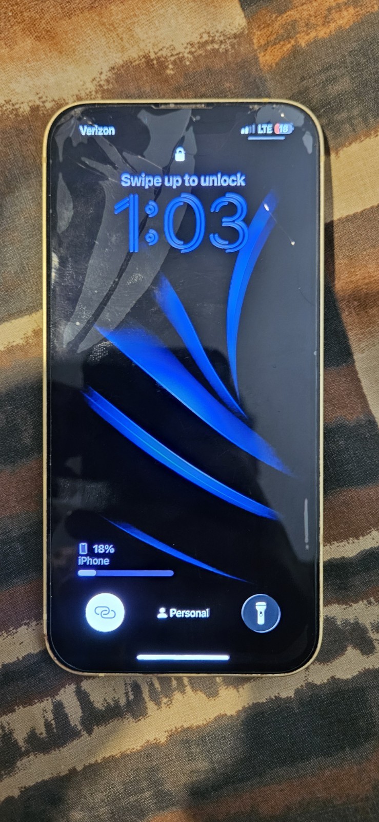 Apple iPhone Yellow Verizon Smartphone Wi-Fi Bluetooth NFC iOS Bar Style