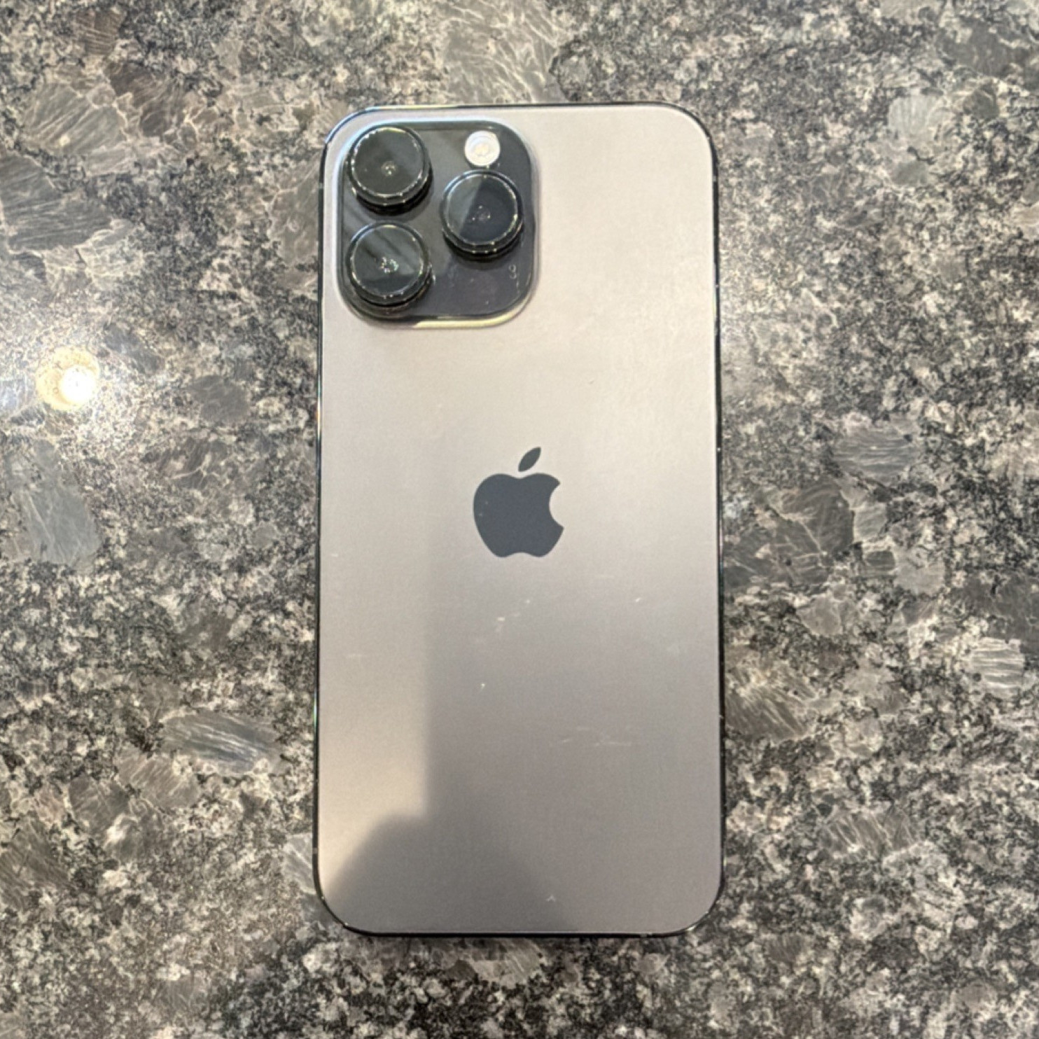 Apple iPhone 14 Pro Triple Rear Camera 12MP Gray Slate Smartphone