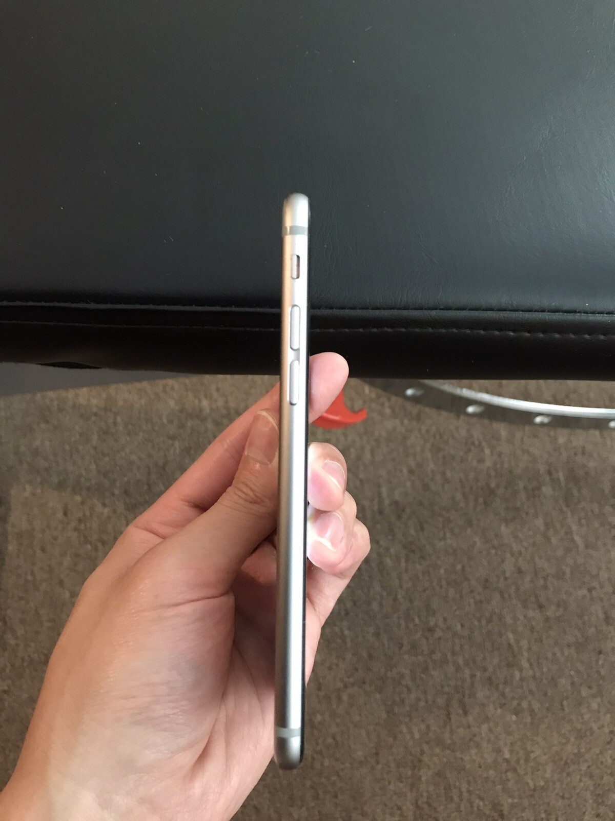 Apple iPhone 6s – 64GB – Space Gray (AT&T) A1633 (CDMA + GSM)