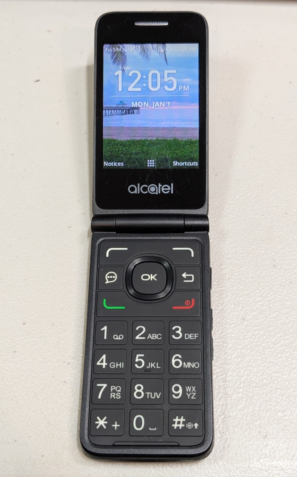 Alcatel MyFlip A405DL – Gray and Black ( TracFone ) 4G VoLTE Flip Phone