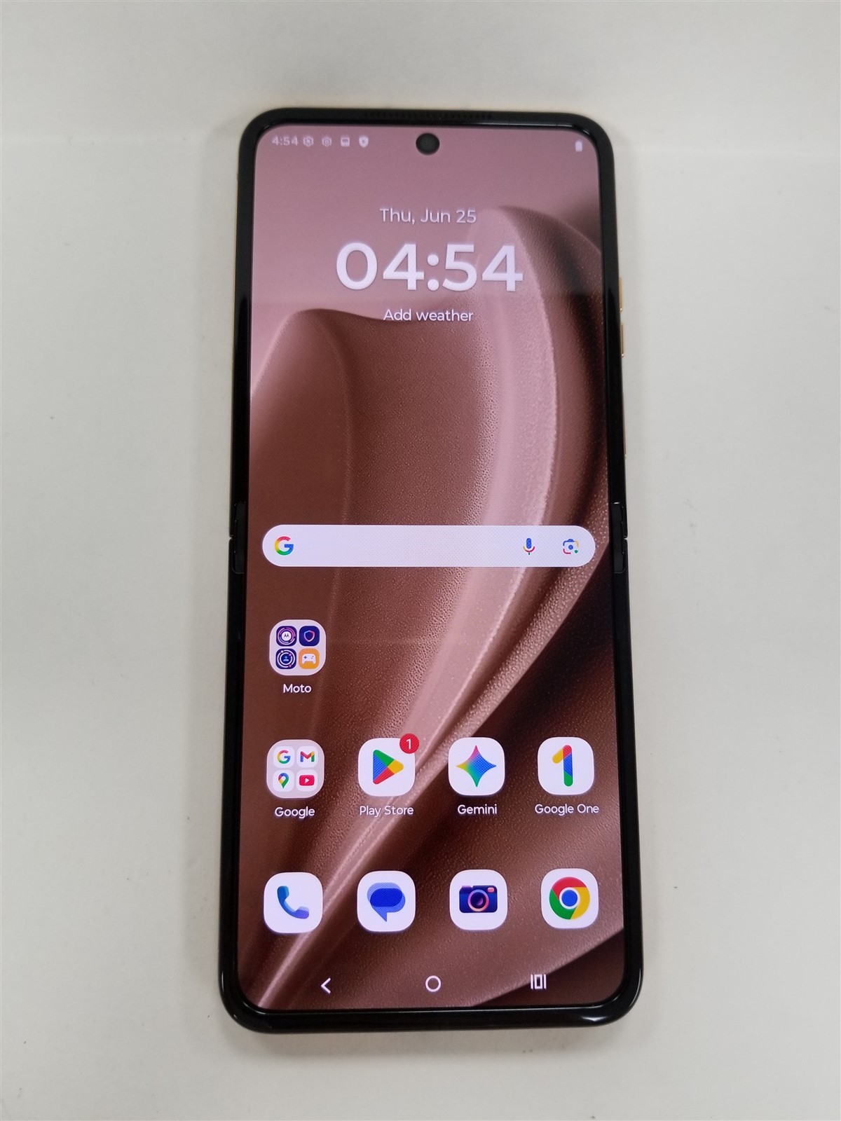 Motorola Razr Plus 2025 256GB Brown XT2557-2 Read Description Details JMM714