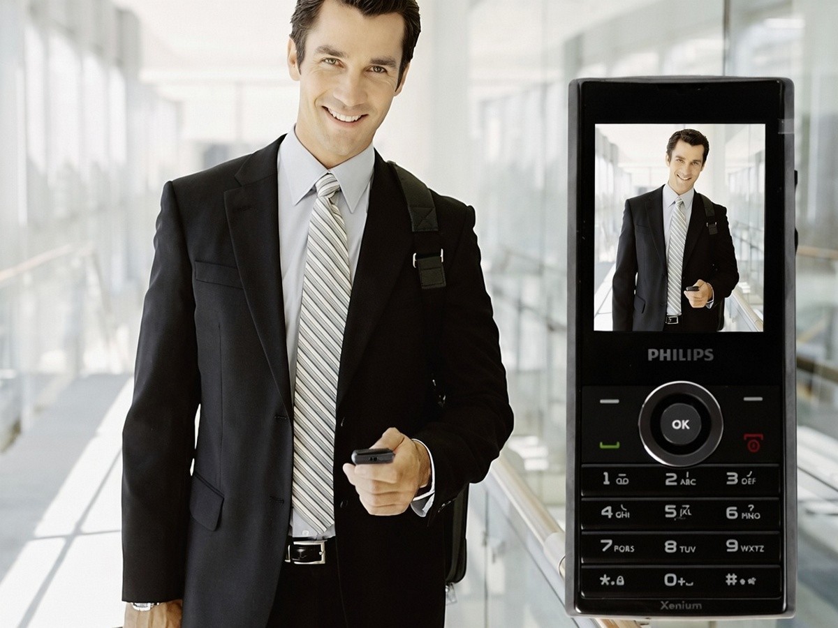 Philips Xenium X3560 2MP 60 Days Standby Unlocked Dual SIM 2G Feature Cell Phone