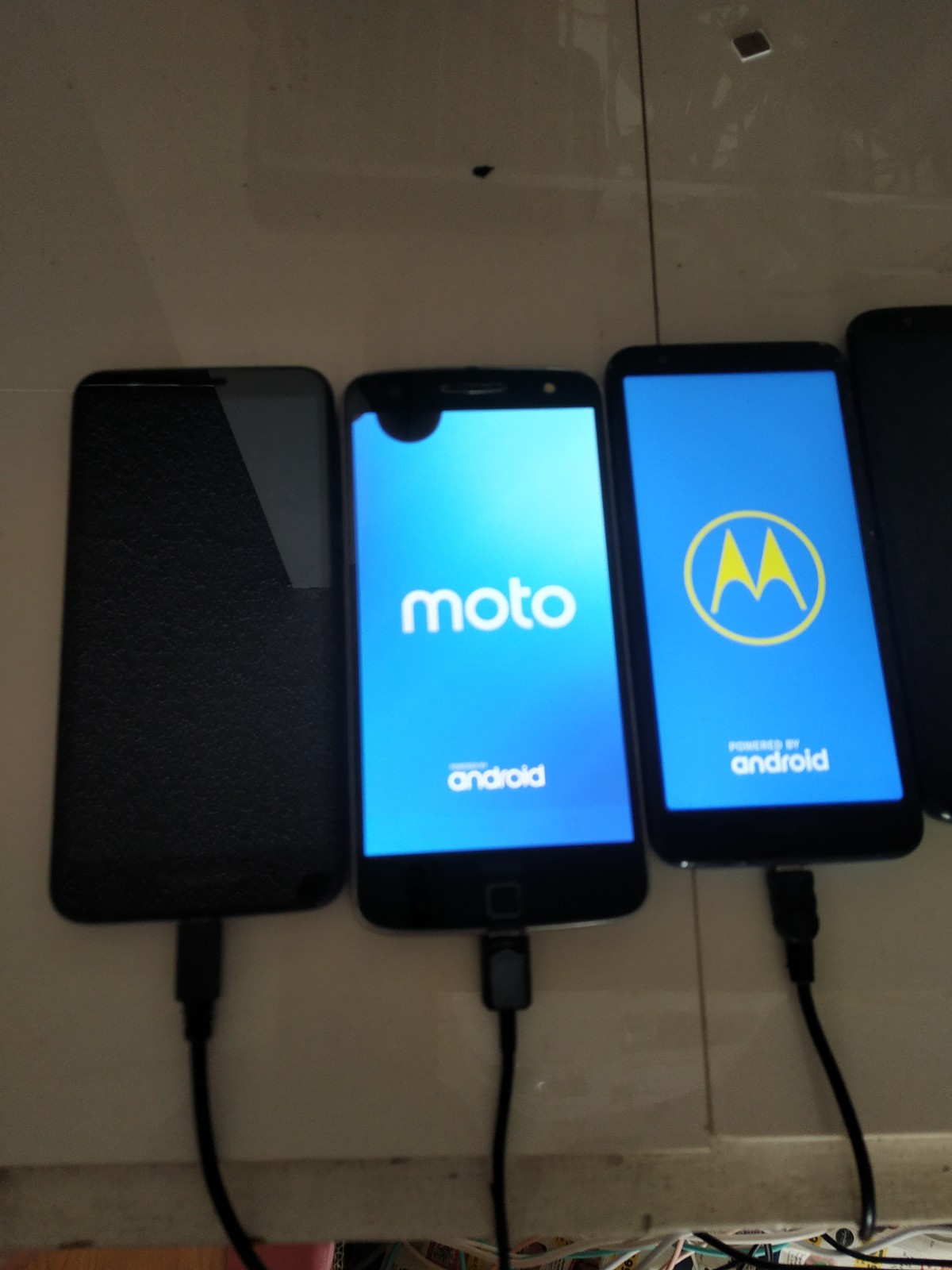 Lot of 13 Mixed model Motorola Moto Z2 / e6 16GB or 32GB Smartphone For parts