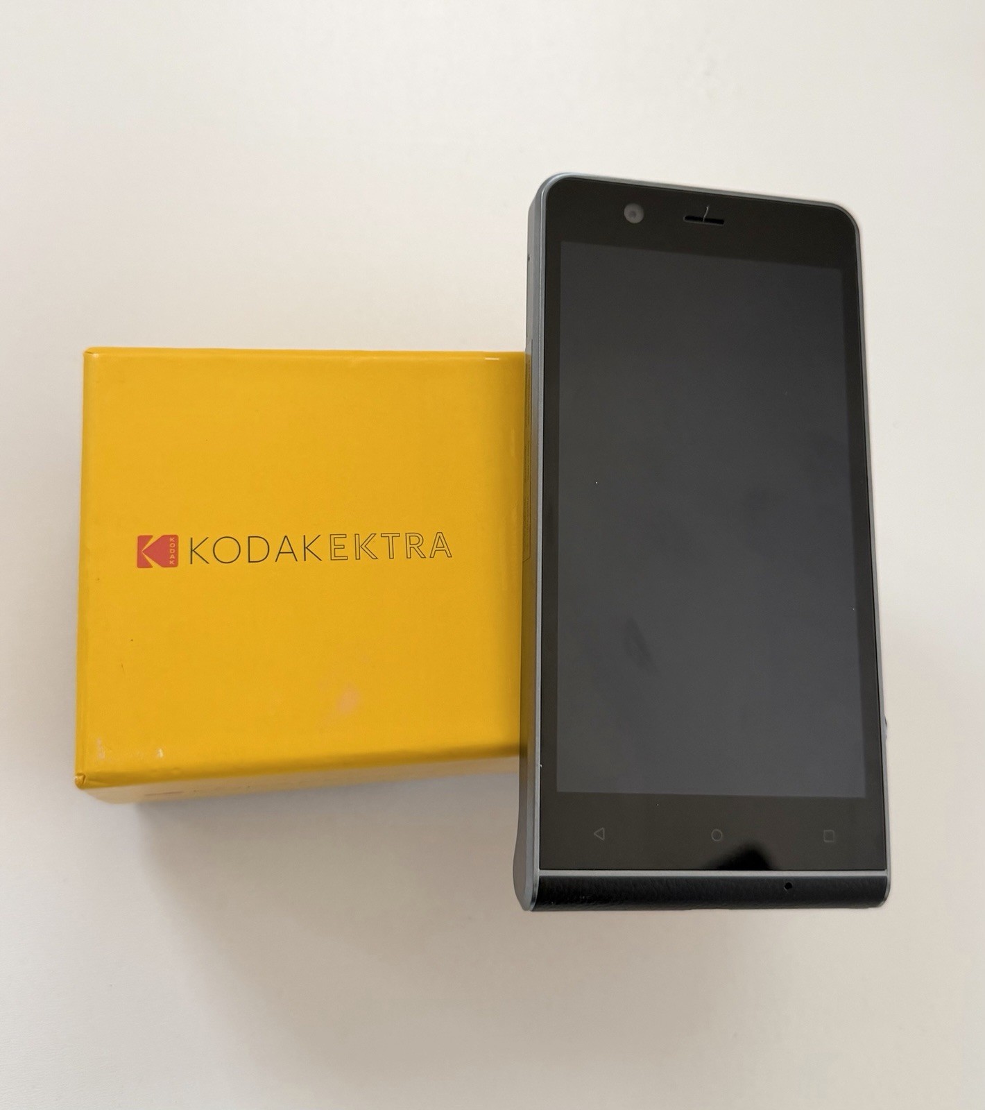 Kodak Ektra 4G LTE 32GB Black Cellular Phone No SIM Card Android New In Box!