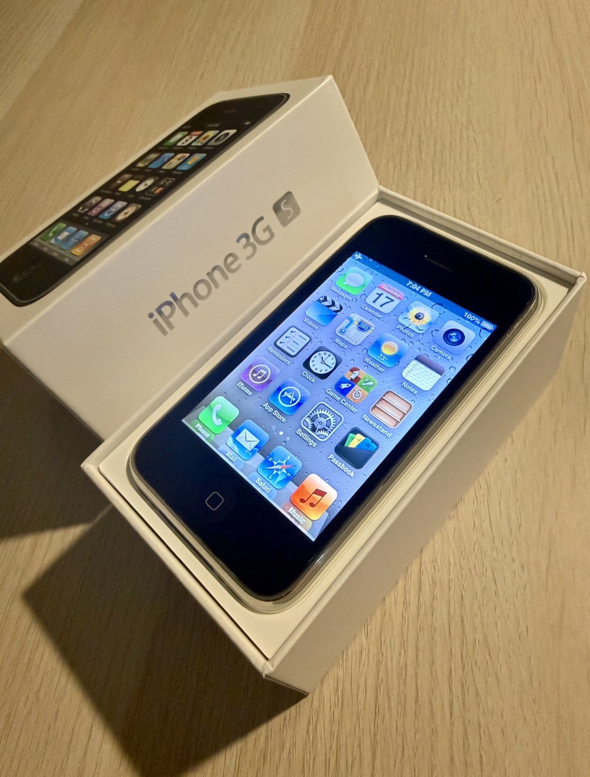 Apple iPhone 1st Generation 8GB A1203 + iPhone 3Gs – Both Matching Box! *READ*