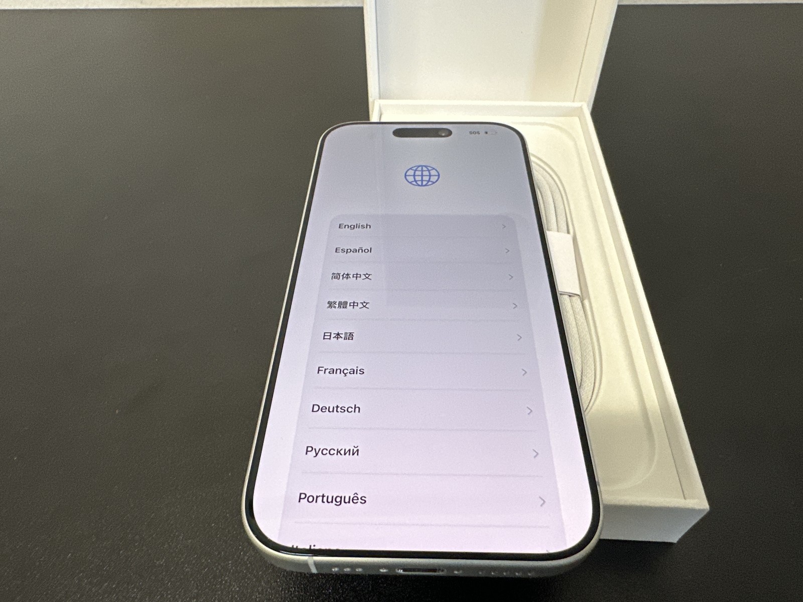 New Open Box Apple iPhone 17 256GB White Unlocked (100% Battery, Cycle 21)