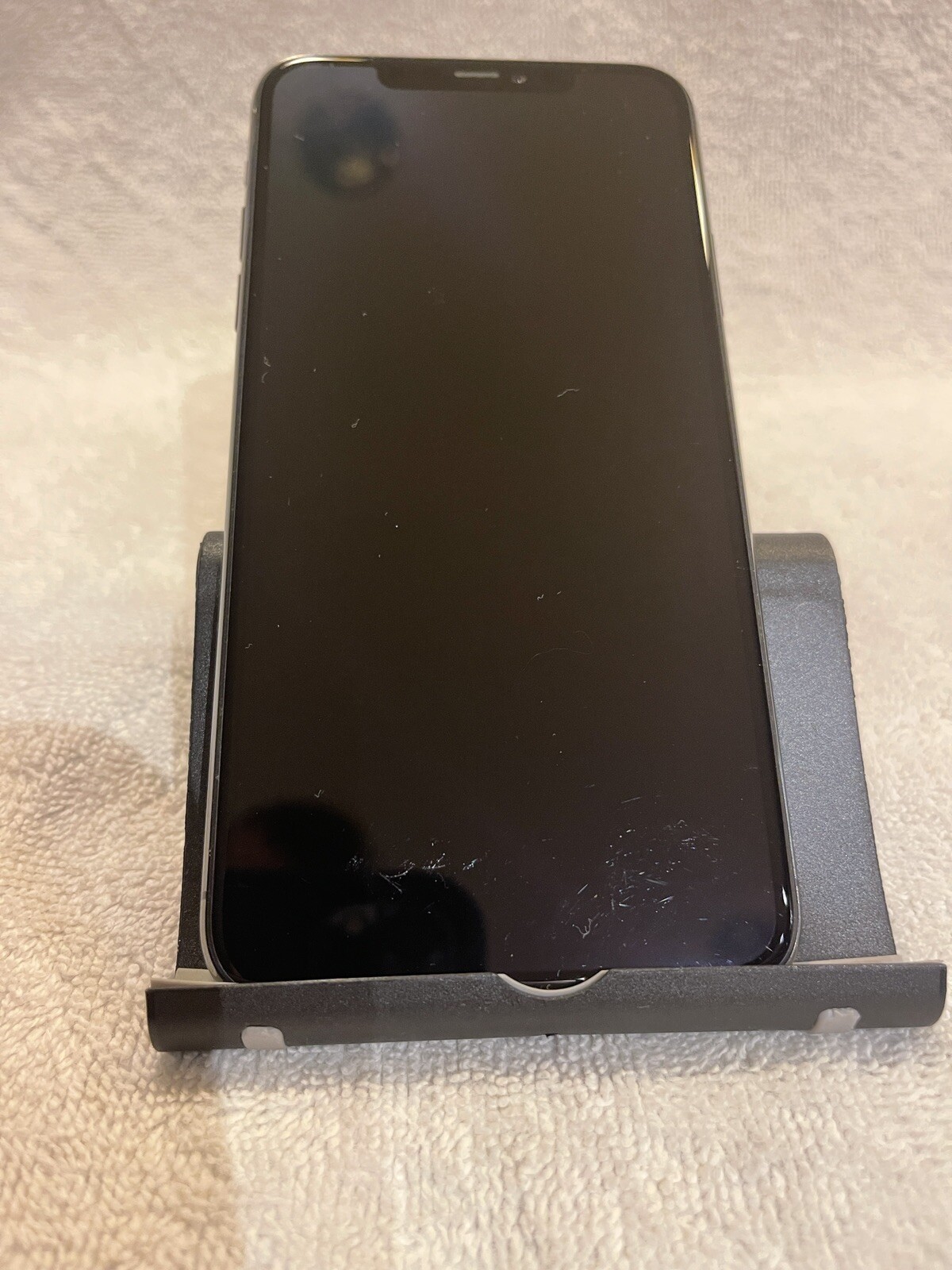 Apple iPhone 11 Pro Max – 64GB – Space Gray (Unlocked) A2161 (CDMA + GSM)