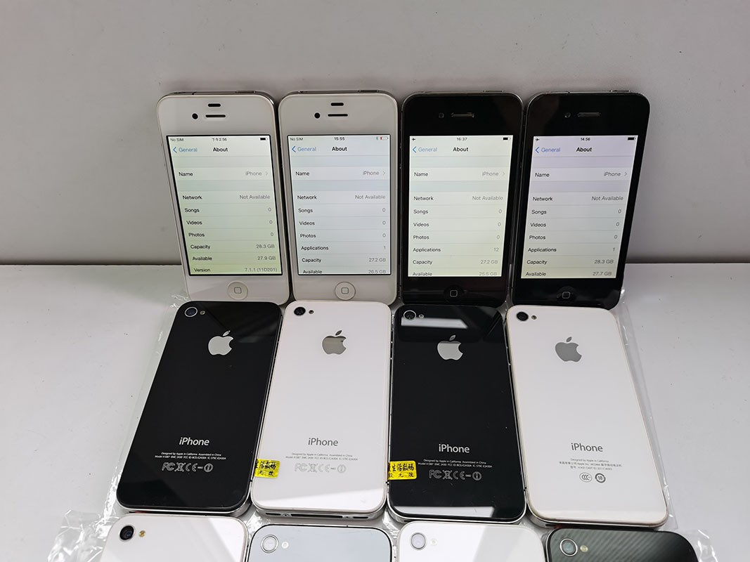Apple iPhone 4 4s Unlocked White/Black 8 / 16 / 32 GB Tested Fully working