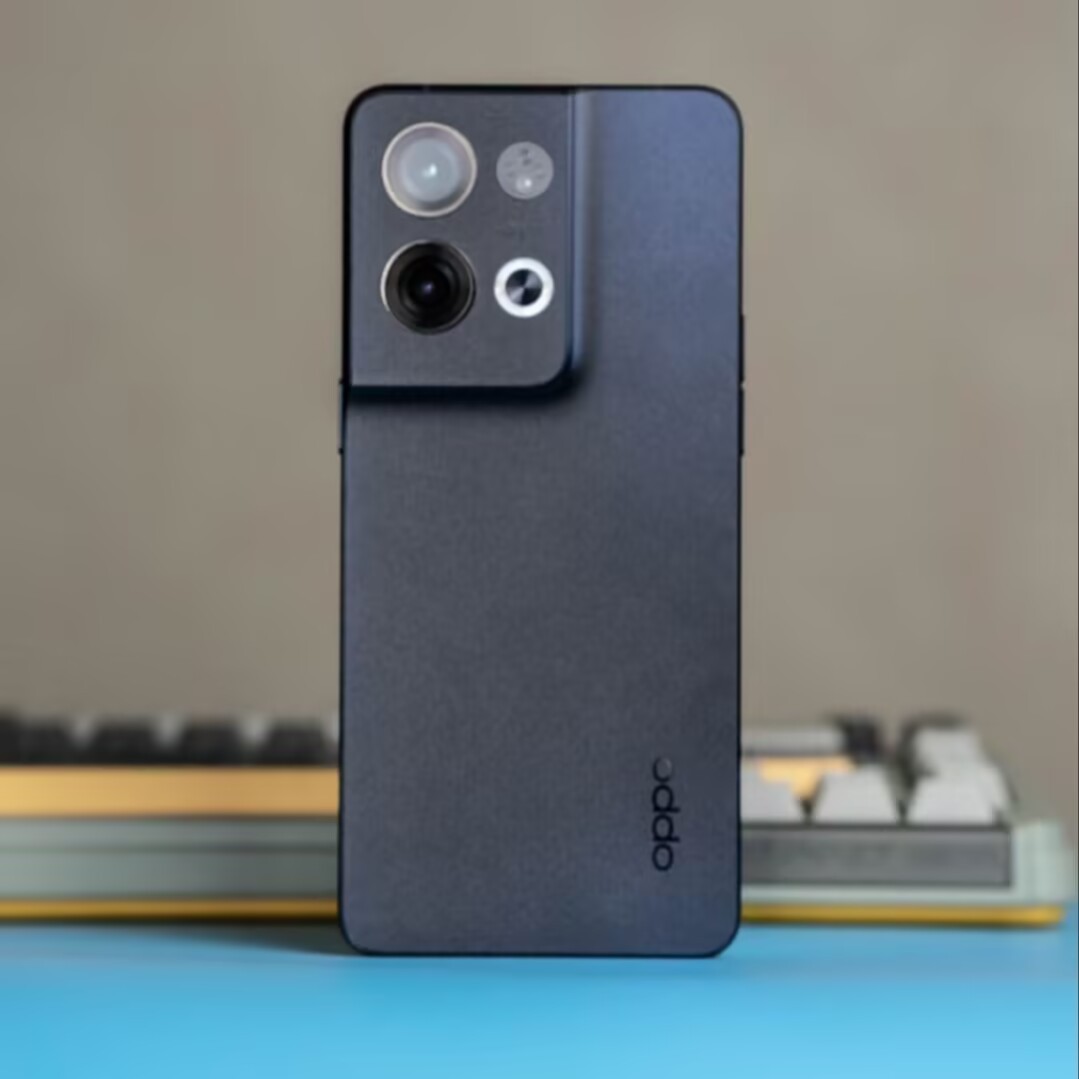 Oppo Reno8 Pro 5G 6.7″ 50MP Mediatek Dimensity 8100 Max Android 12 4500mAh
