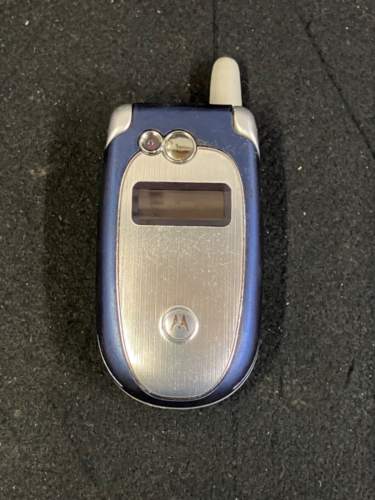 MOTOROLA V551 – BLUE AND SILVER ( AT&T / CINGULAR ) RARE FLIP PHONE, UNTESTED