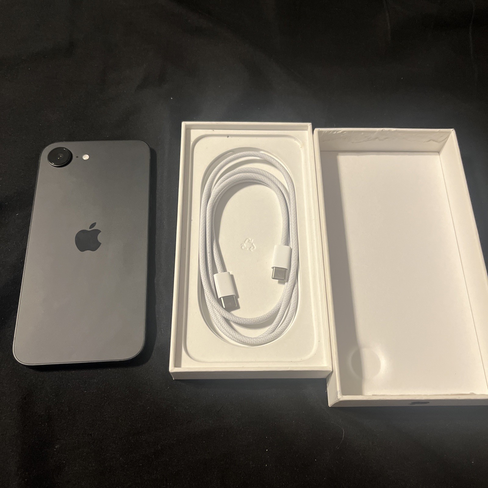 Apple iPhone 16e (Open Box) – AT&T LOCKED – 128GB Black