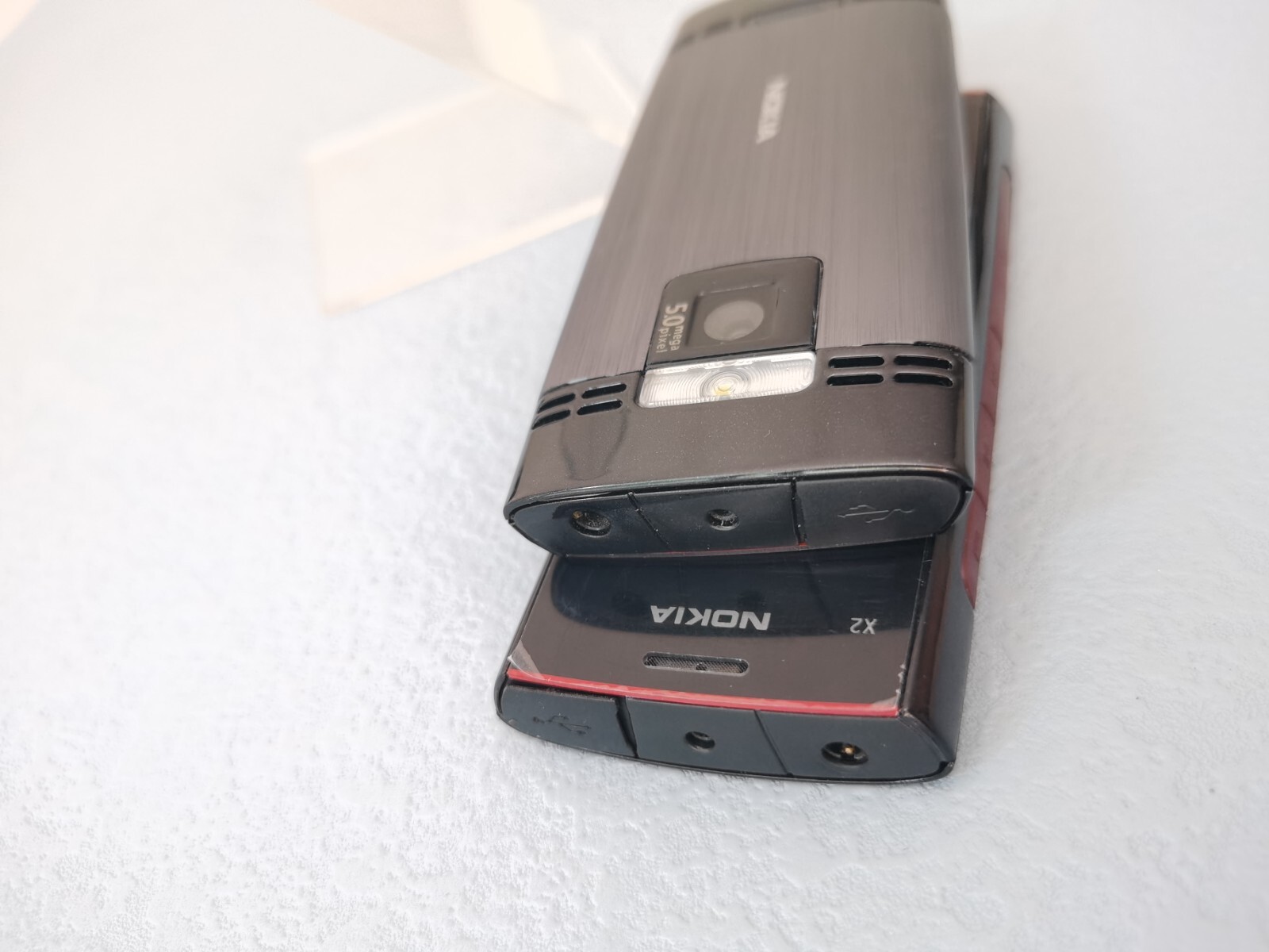 Nokia X2-00 Black Red Classic Button Unlocked Mobile Phone