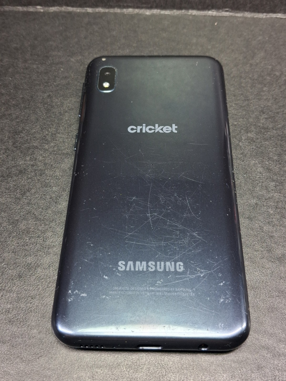 Samsung Galaxy A10e SM-A102U Cricket Wireless 32GB CRACKED SCREEN For Parts Only