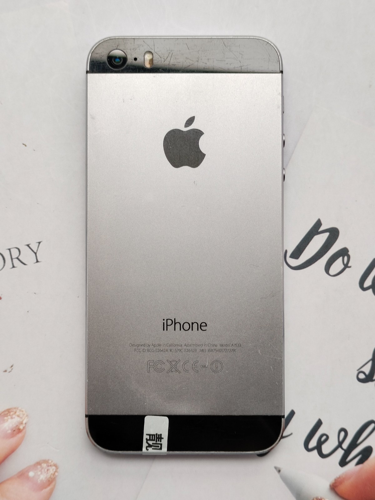 90%N ew Apple iPhone 5/5c/5s Factory UNLOCKED for any carrier 8/16/32/64GB GOOD