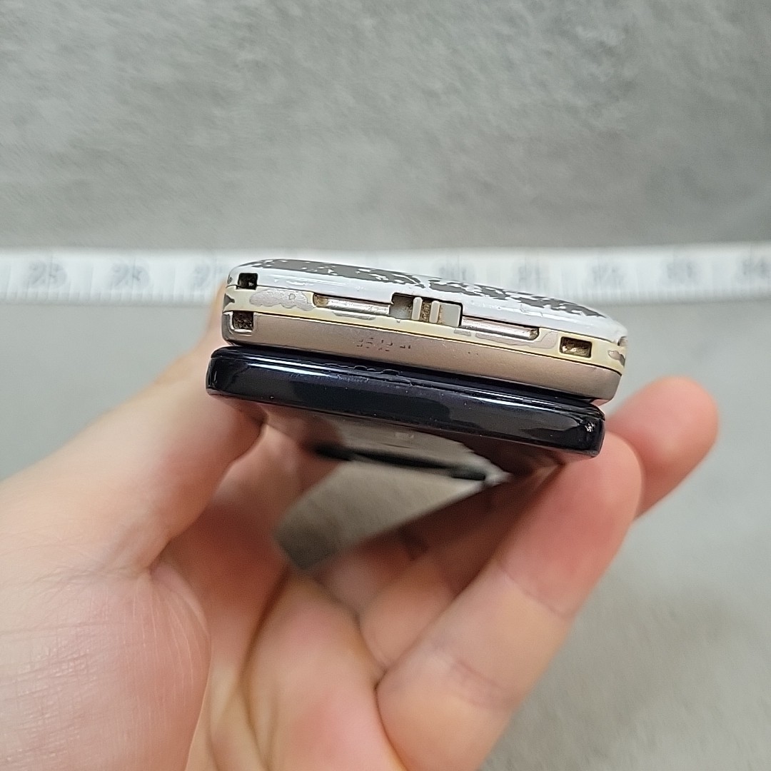 Casio Exilim C721 5.1MP Camera Flip Phone Swivel Screen Tested and Battery READ