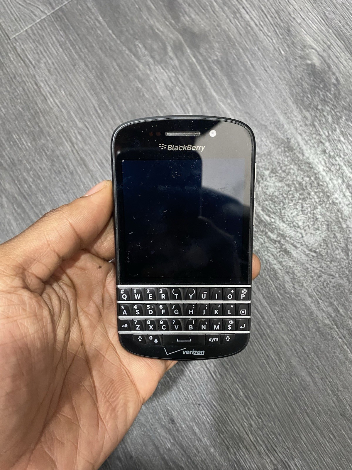 BlackBerry Q10 SQN100-2 Smartphone AT&T QWERTY Keyboard Powers On Read