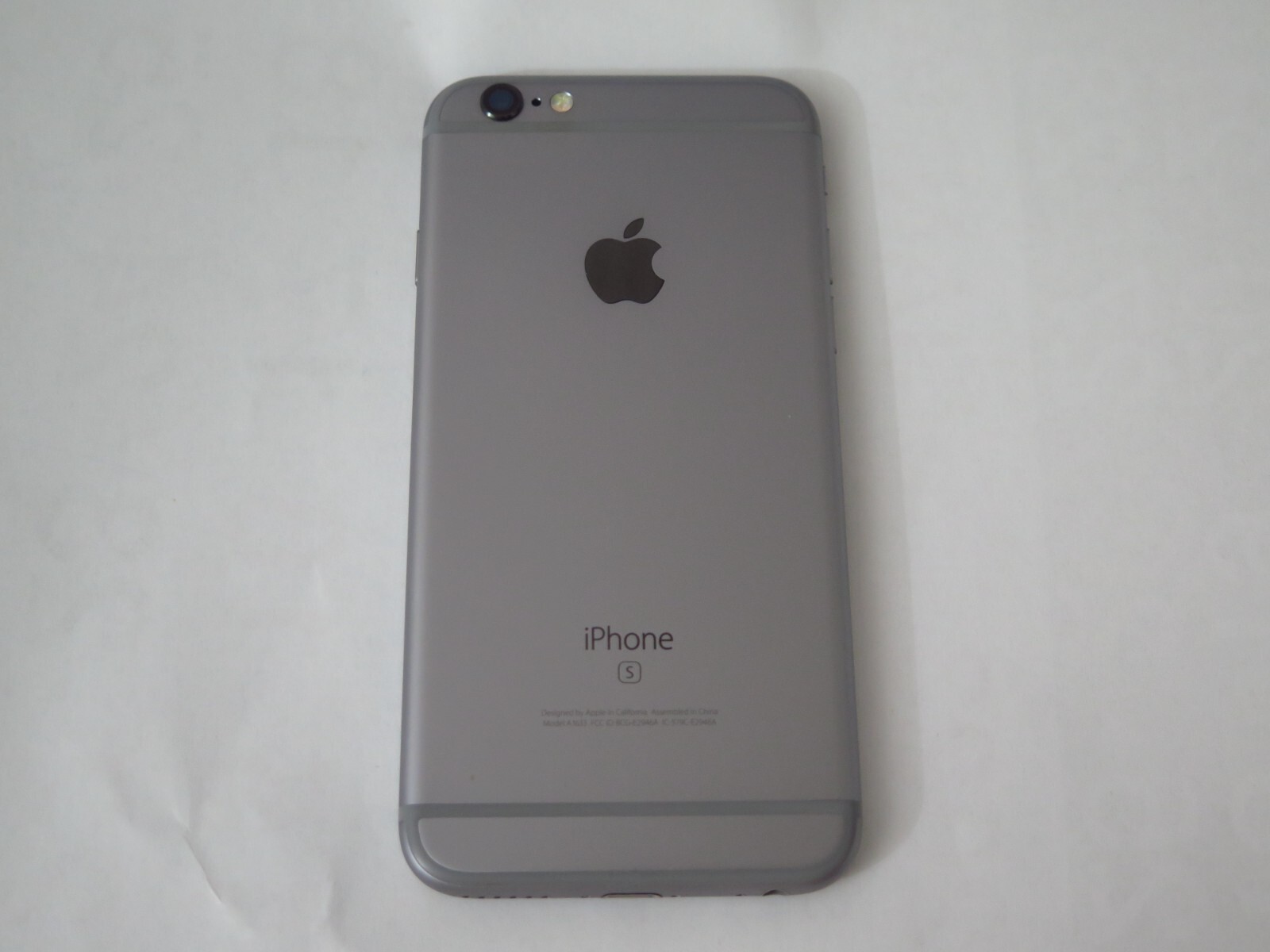Apple iPhone 6S 32GB A1633 GSM Unlocked Smartphone Space Gray