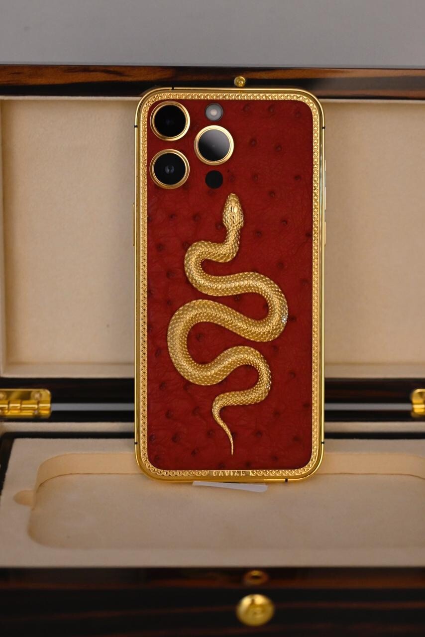 Custom 24k Gold Apple iPhone 17 Pro Max Red Leather Snake Emblem 1 TB