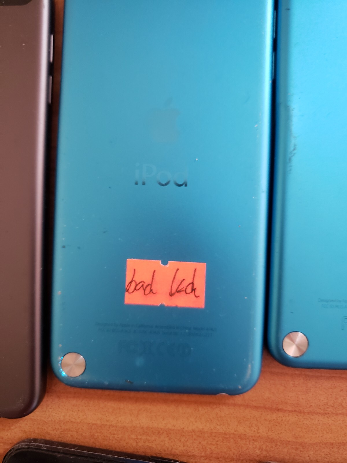 Lot of 15 Apple iPod Touch 7th and 6th and 5th Gen A2178/A1574 /A1421 For parts