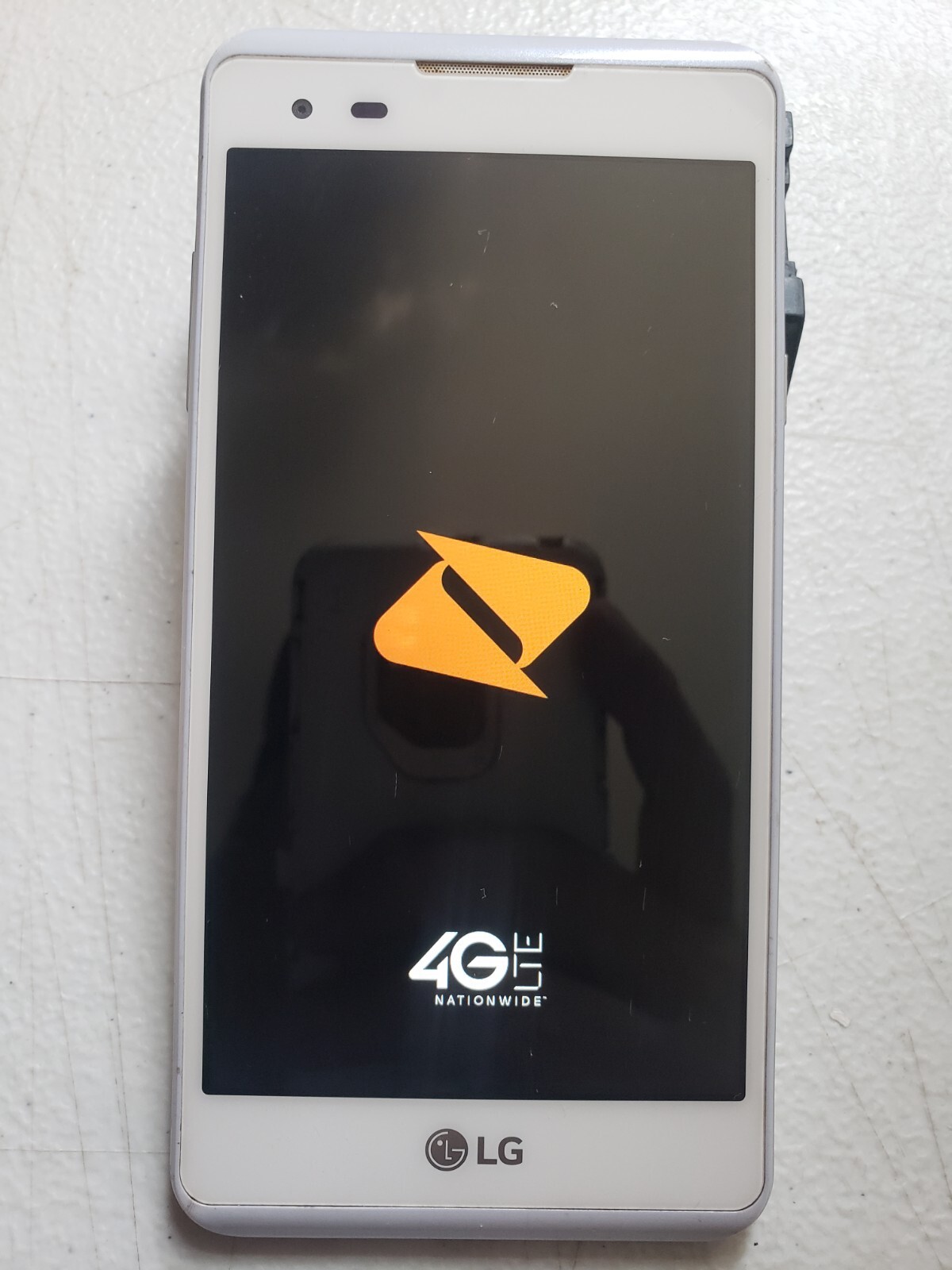 LG Tribute HD Boost Mobile Smartphone 16GB White (LS676)